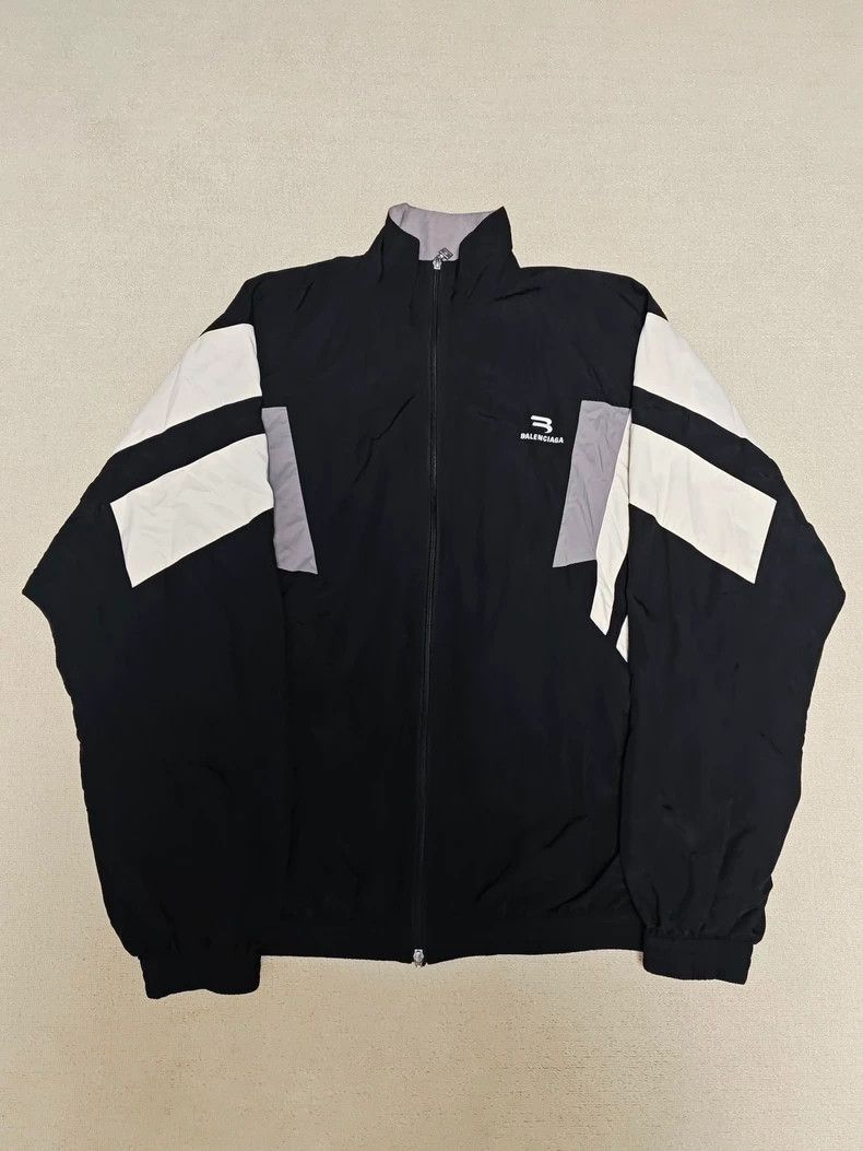 Balenciaga Balenciaga 22fw black and gray color matching sportyb jacke Size US M / EU 48-50 / 2 - 1 Thumbnail