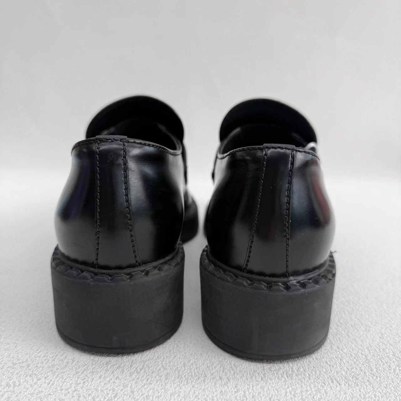 Prada PRADA Black Leather Loafers - Size 35 - Excellent Condition Size US 5 / IT 35 - 4 Thumbnail