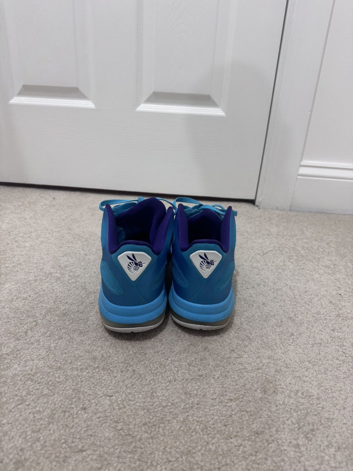 Nike Lebron 9 Low Summit Lake Hornets Size US 12 / EU 45 - 3 Thumbnail