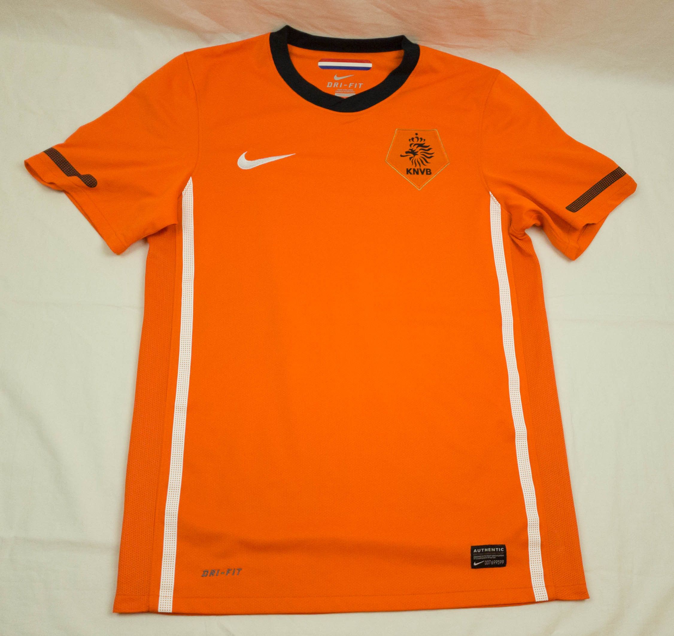 Nike -- NETHERLANDS FOOTBALL SHIRT 2011/2012 NIKE SIZE S - Size US S / EU 44-46 / 1 - 4 Thumbnail