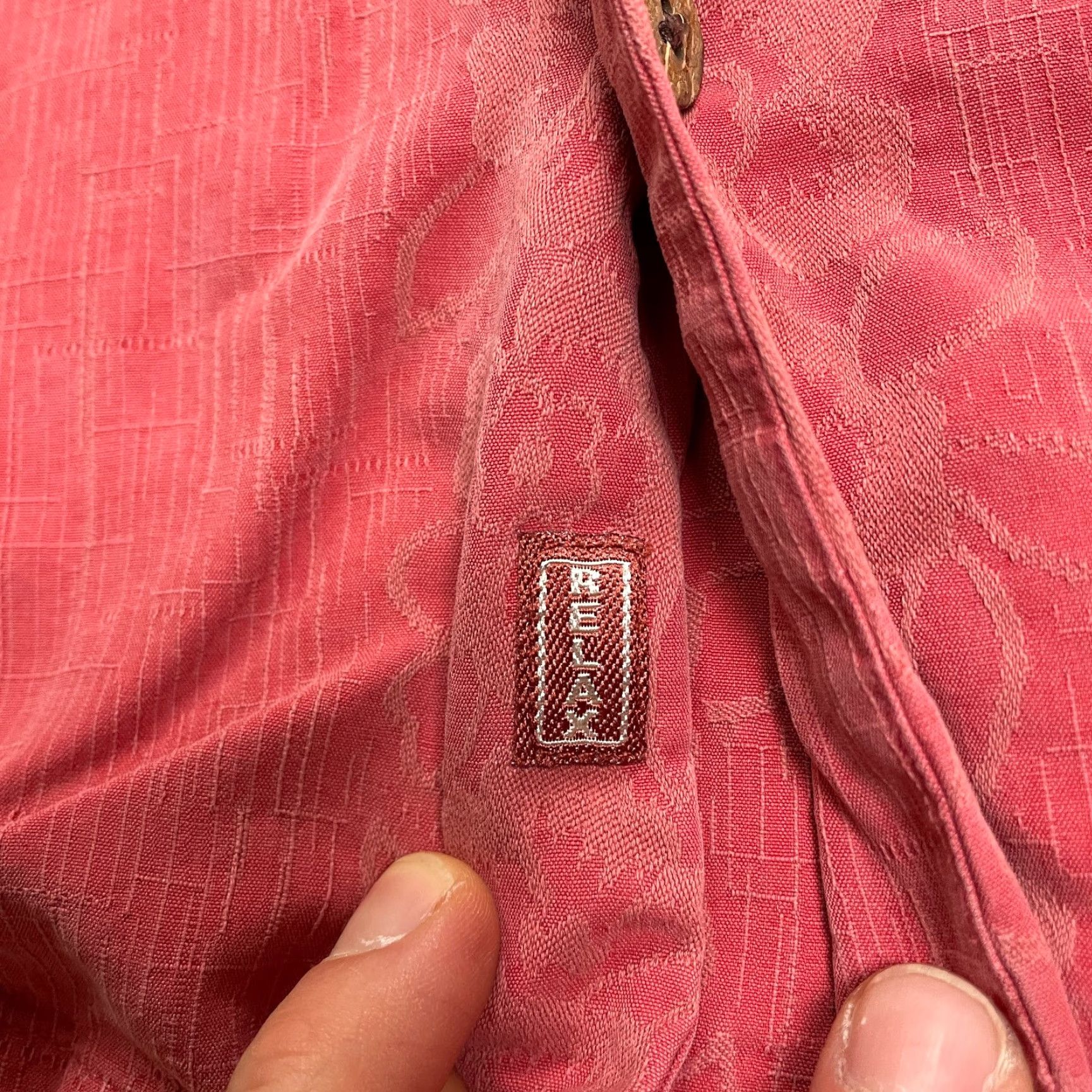 Tommy Bahama Tommy Bahama Hawaiian Shirt Men's Large Red Floral Short Sleeve Casual Button-Up Beach Bohemian Tropical Size L / US 10 / IT 46 - 3 Thumbnail
