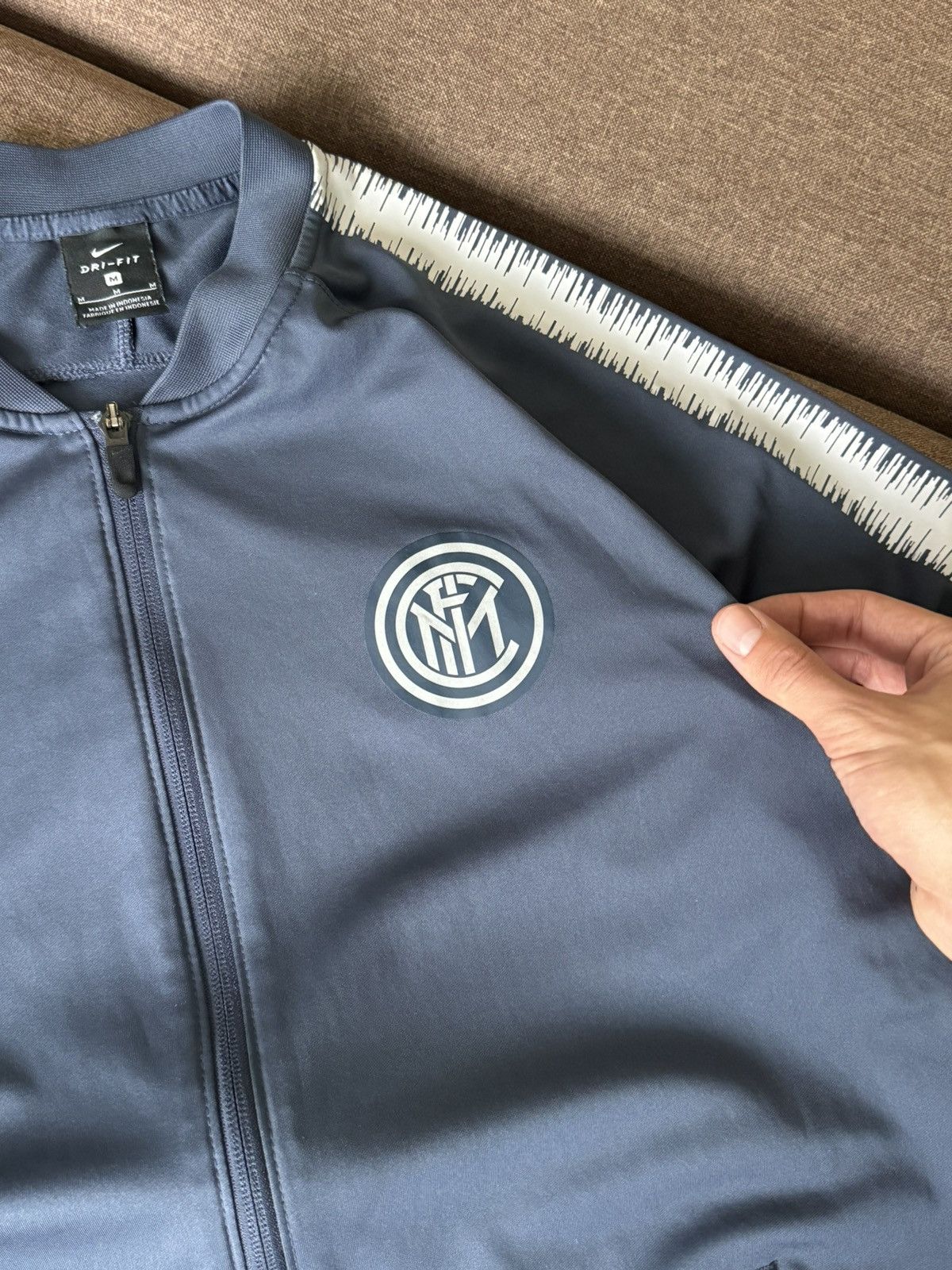 Nike Nike Inter Milan reflective jacket hoodie vintage style Size US M / EU 48-50 / 2 - 7 Thumbnail
