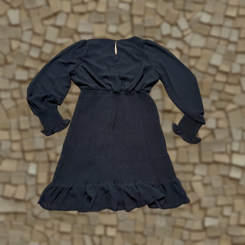 Vintage **Hyfve Women's Black Long Sleeve V-neck Ruffle Hem Medium Dress** User: Hyfve Women's Black Long Sleeve V-neck Ruffle Hem Medium Dress Size M / US 6-8 / IT 42-44 - 1 Thumbnail