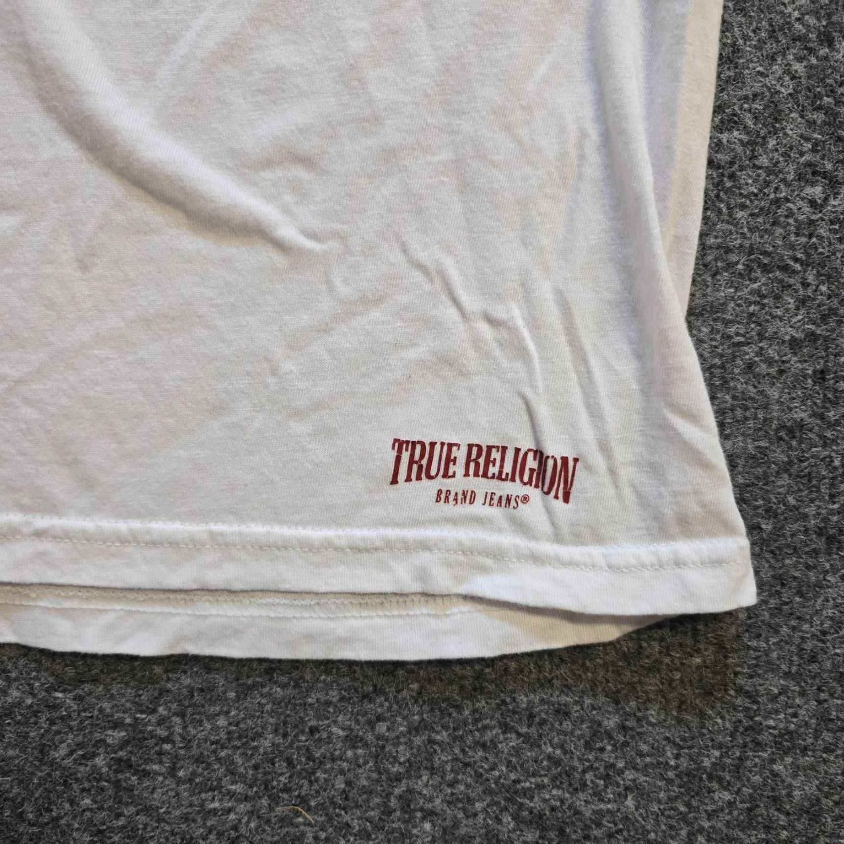 True Religion VINTAGE True Religion Shirt Mens Size L White Red Logo Short Sleeve Crew Neck Casual Size US L / EU 52-54 / 3 - 4 Thumbnail