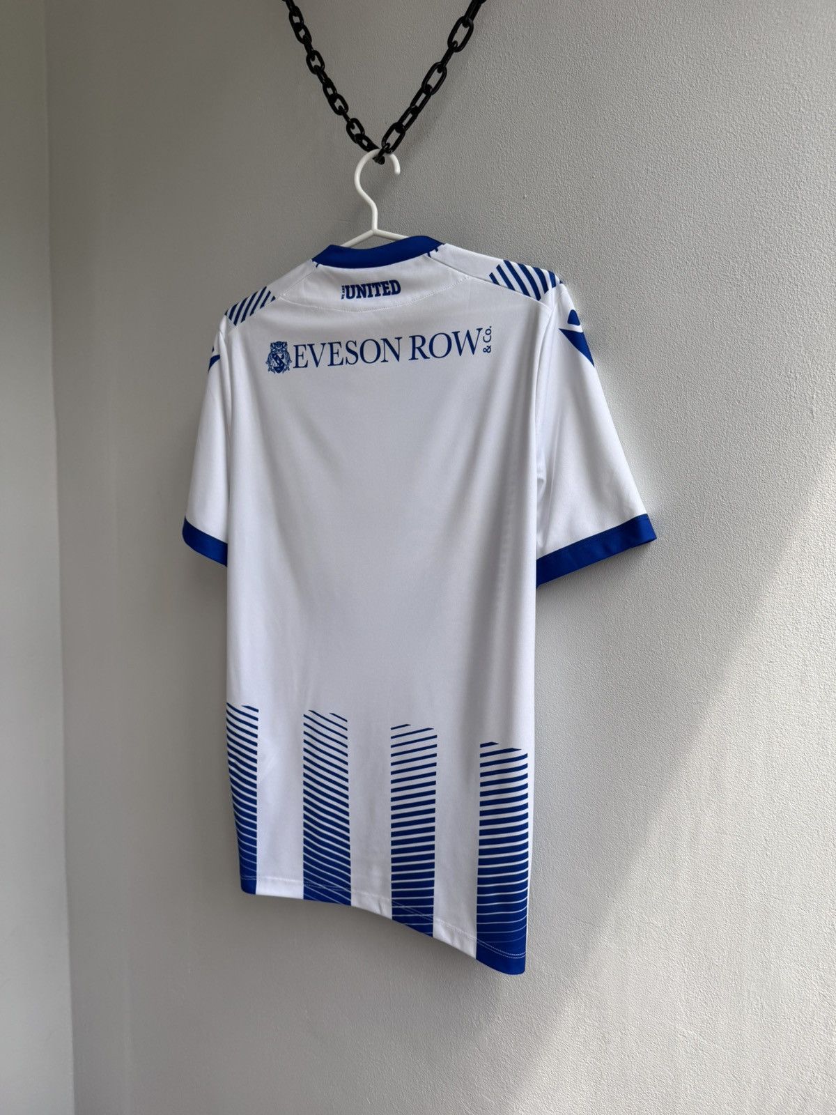 Macron COLCHESTER UNITED FC 2023 2024 Football Soccer jersey Shirt Size US L / EU 52-54 / 3 - 12 Thumbnail