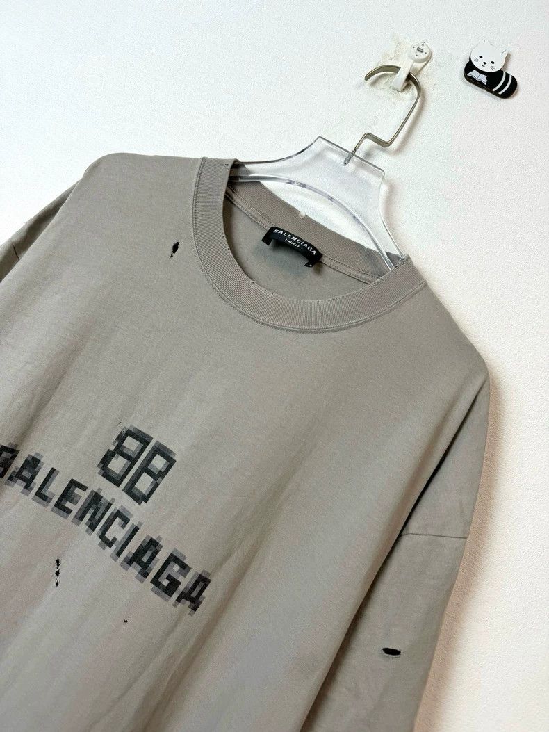 Balenciaga Balenciaga Brown mosaic BB letter logo ripped short sleeve Size US S / EU 44-46 / 1 - 2 Thumbnail