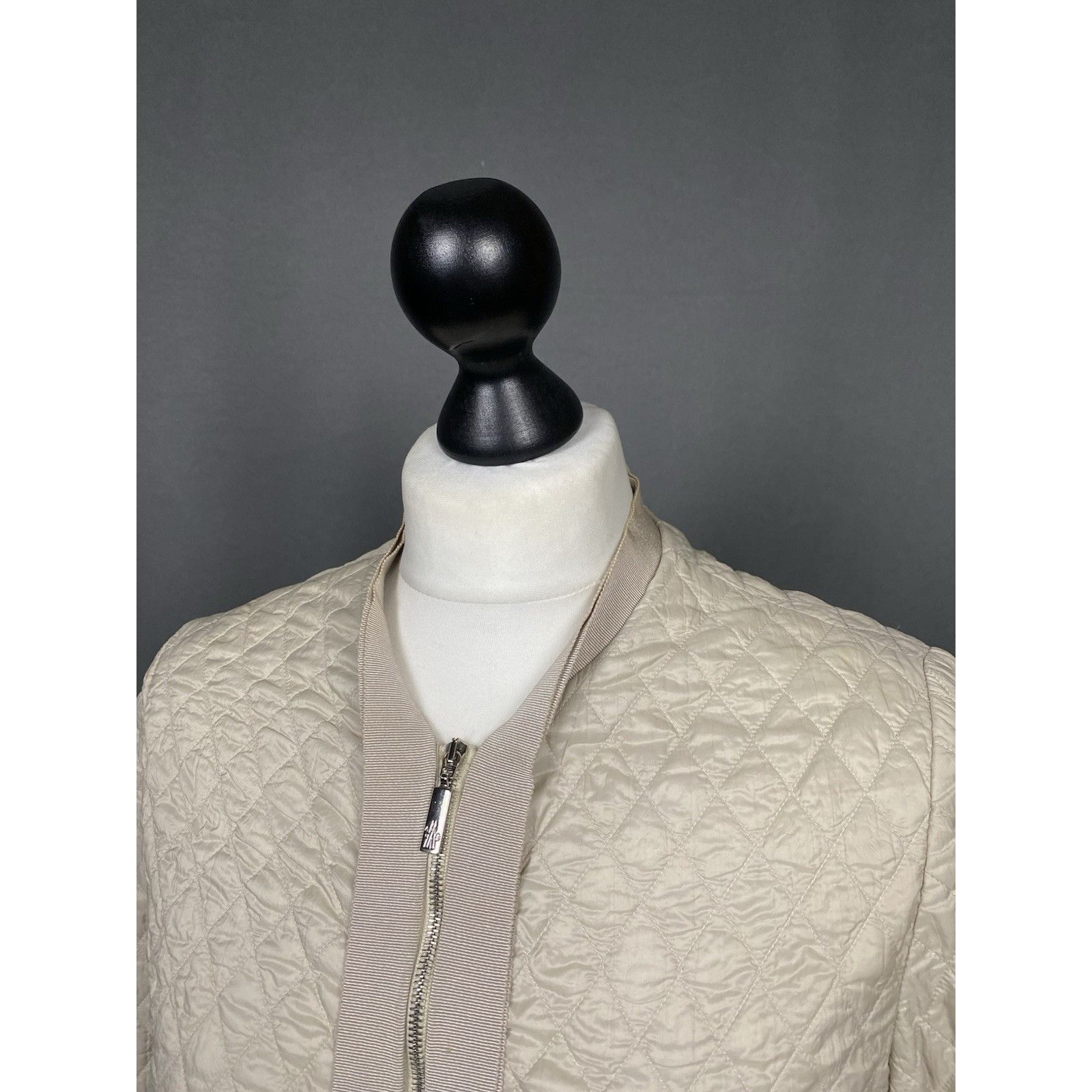 Moncler Moncler Eliane Giubbotto Women's Beige Quilted Jacket Size 0 Size XS / US 0-2 / IT 36-38 - 5 Thumbnail