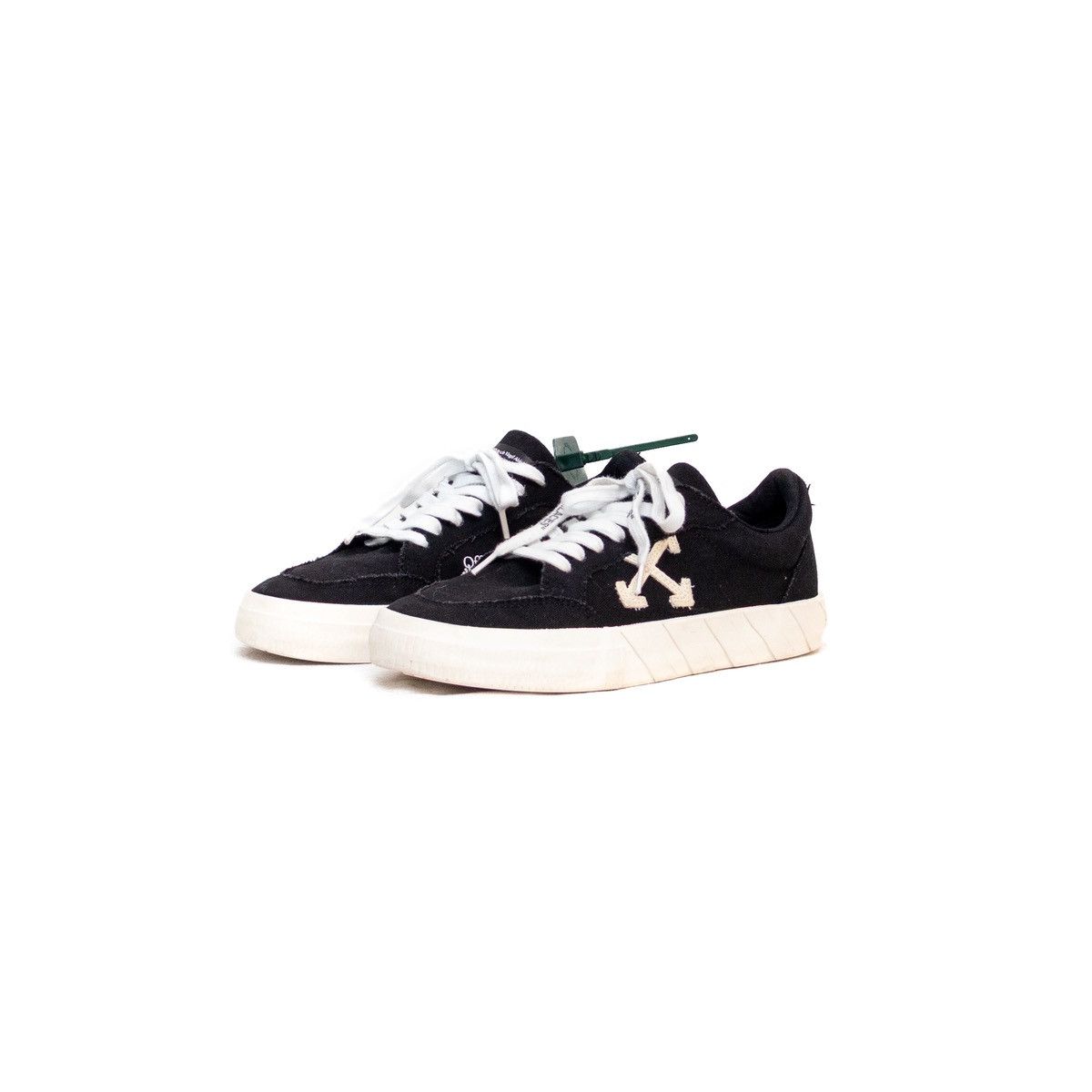 Off-White × Virgil Abloh Off-White Womens Vulcanized Low Top Sneakers BlackWhite US 8 Size US 8 / IT 38 - 11 Thumbnail
