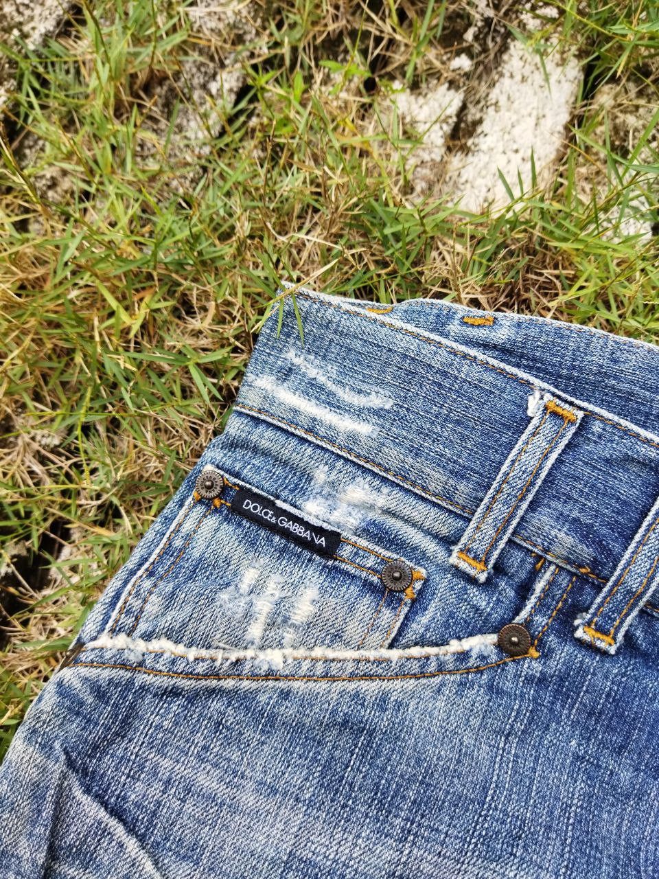 Dolce & Gabbana Vintage Dolce & Gabbana Distressed Look Jeans Size US 32 / EU 48 - 6 Thumbnail