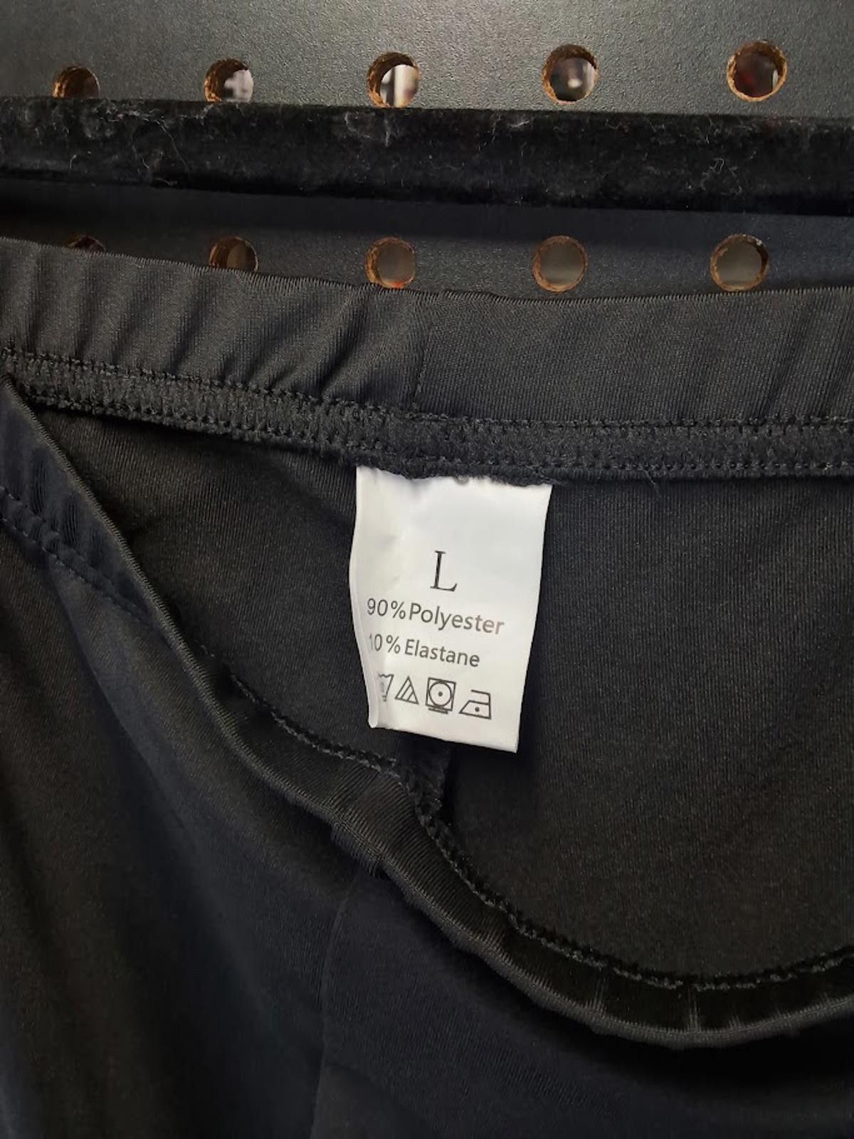 Other Sleek Black Women's Capri Pants Size Large - Versatile & Com Size 36" / US 14 / IT 50 - 3 Thumbnail