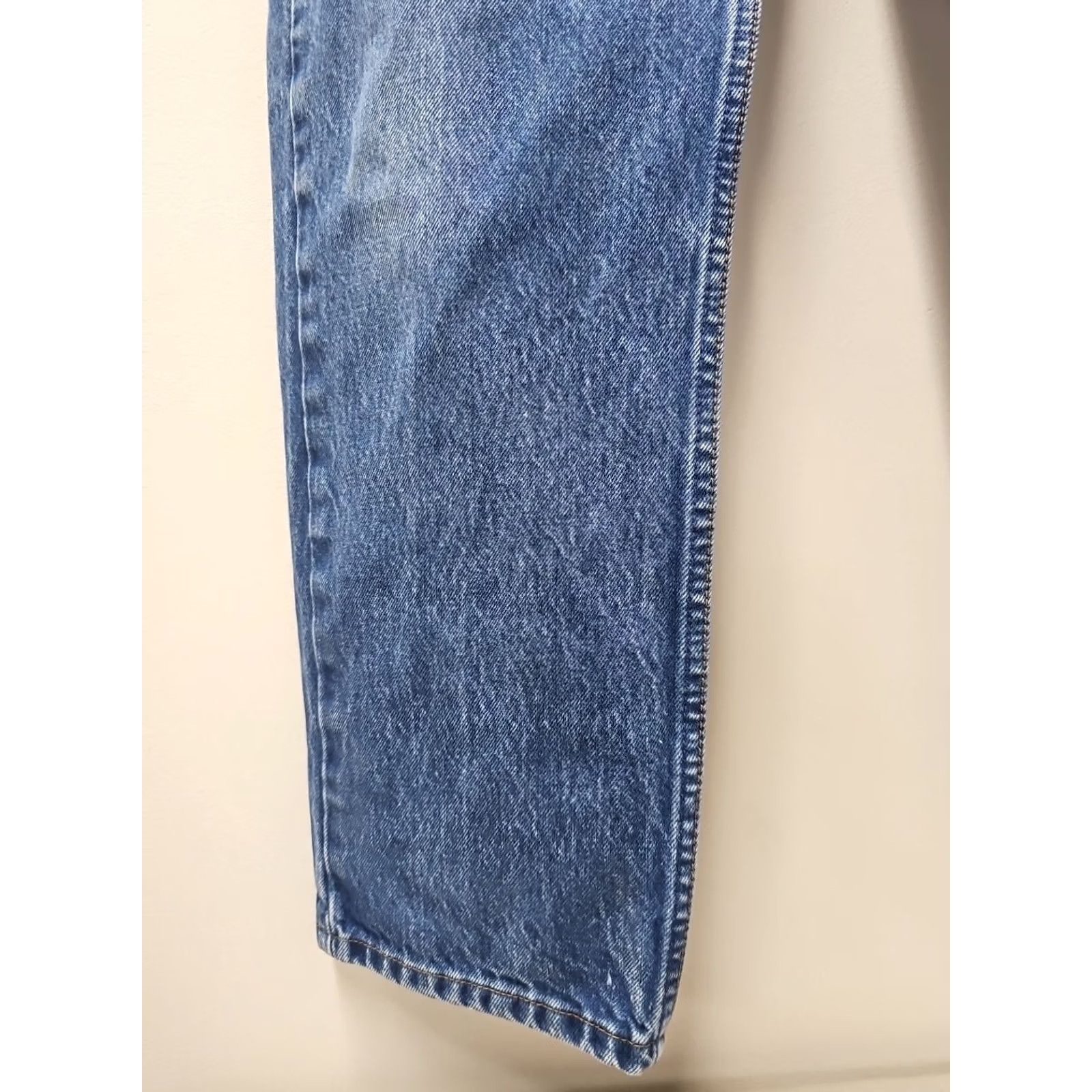 Levi's VINTAGE Levi's 505 Jeans Men 34x29 Blue Denim Regular Fit Straight 90s Mens Worldwide Size US 34 / EU 50 - 2 Thumbnail
