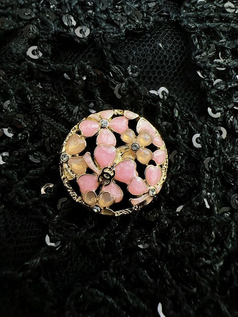 Chanel Chanel 24S Black Lace Embroidered Jacket Size M / US 6-8 / IT 42-44 - 6 Thumbnail