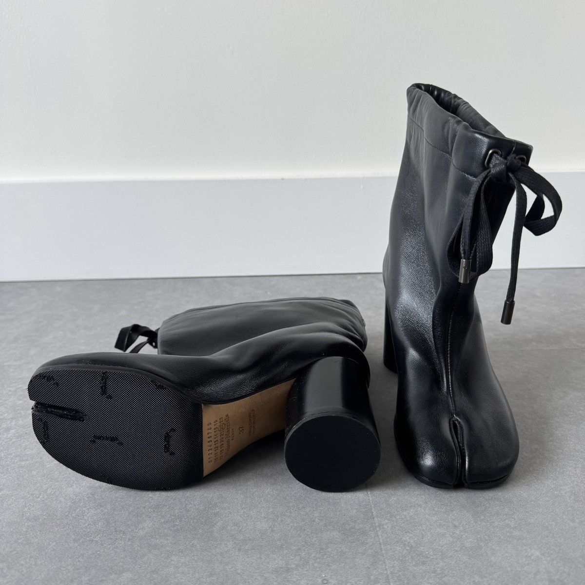 Maison Margiela Maison Margiela Tabi Drawstring Ankle Boots Size US 7 / IT 37 - 5 Thumbnail