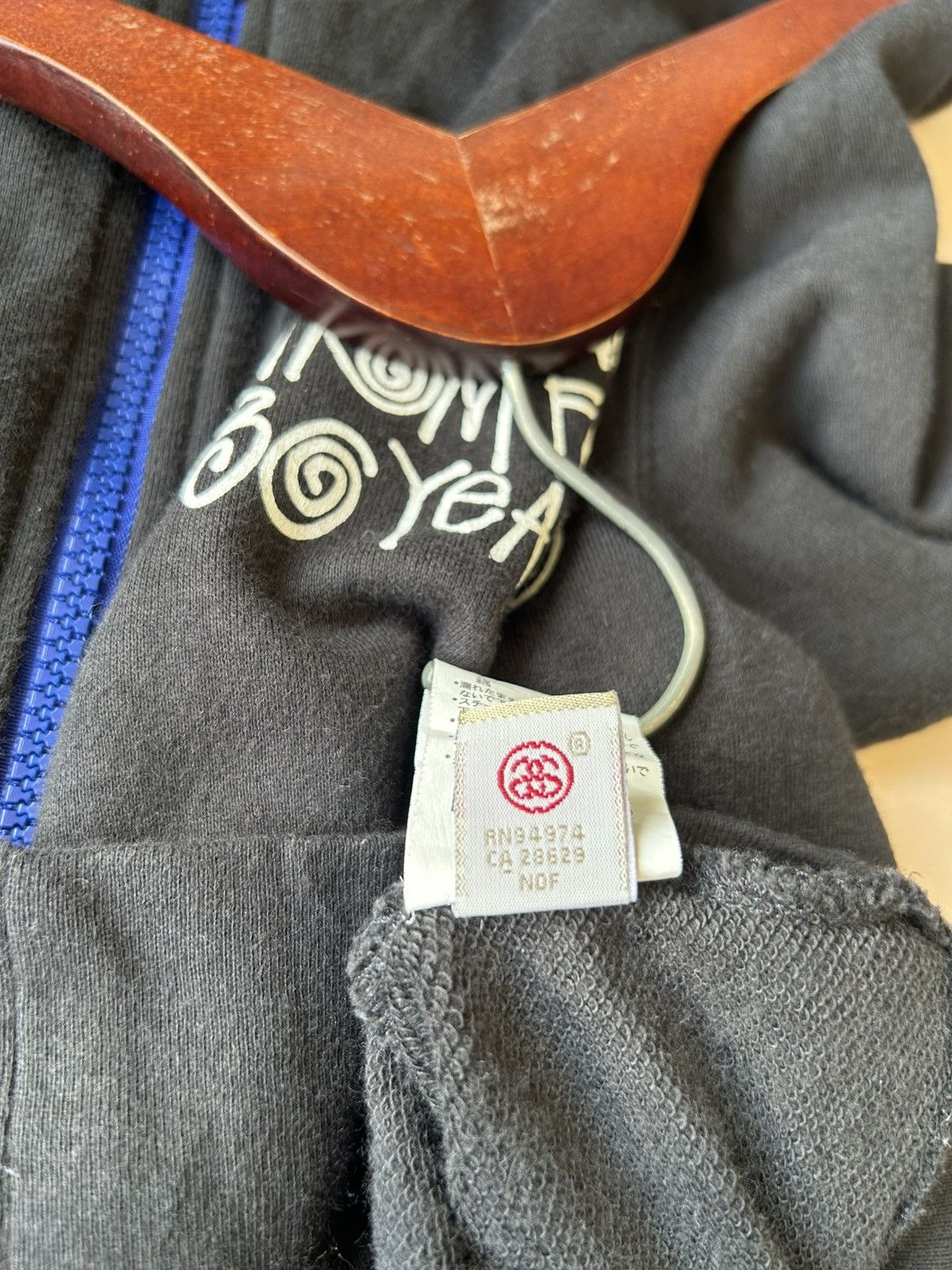 Stussy Stussy Standing Firm From 30 Years Zip Up Hoodie Size US M / EU 48-50 / 2 - 11 Thumbnail