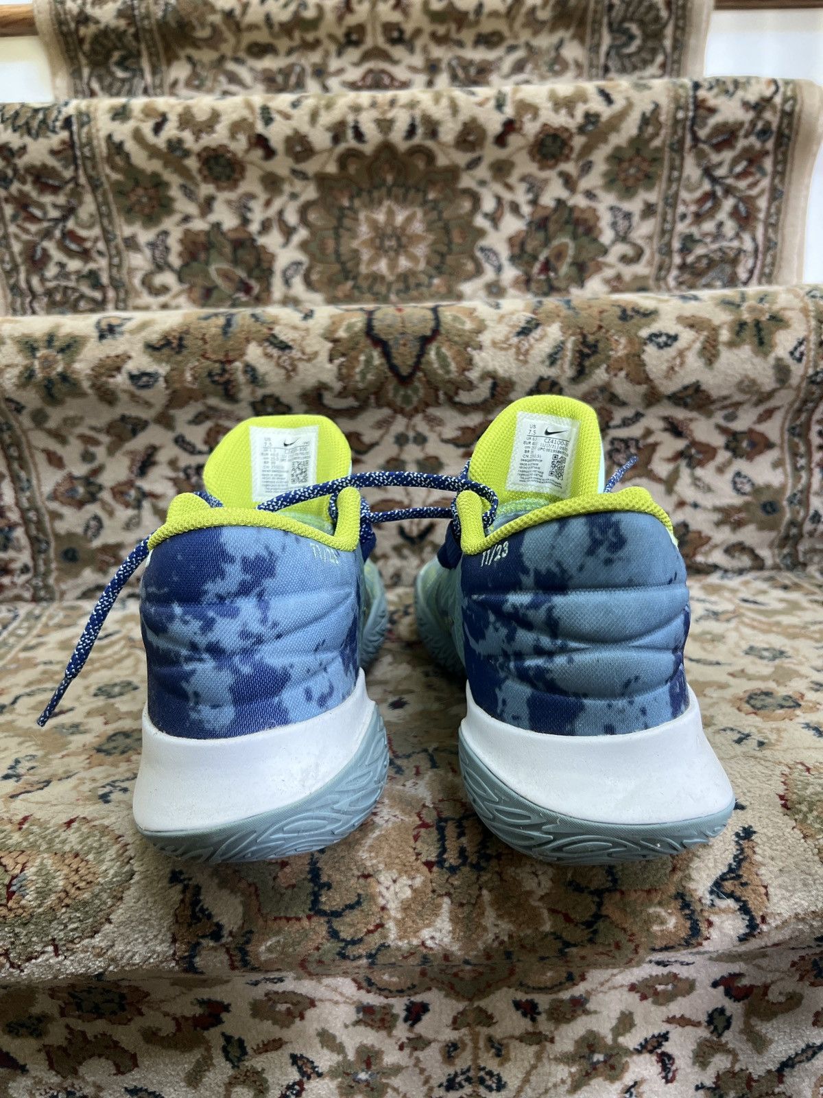Nike Rare Kyrie 5 Size US 7.5 / EU 40-41 - 7 Thumbnail