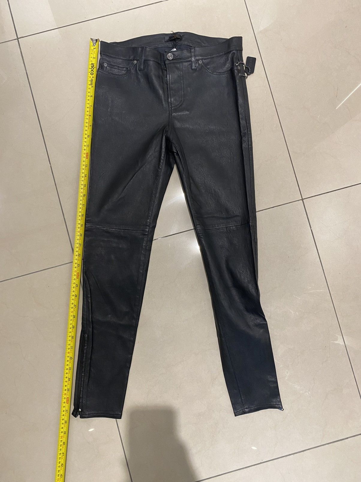 Coach Coach stretch Leather Pants Size 6 Size 28" / US 6 / IT 42 - 11 Thumbnail