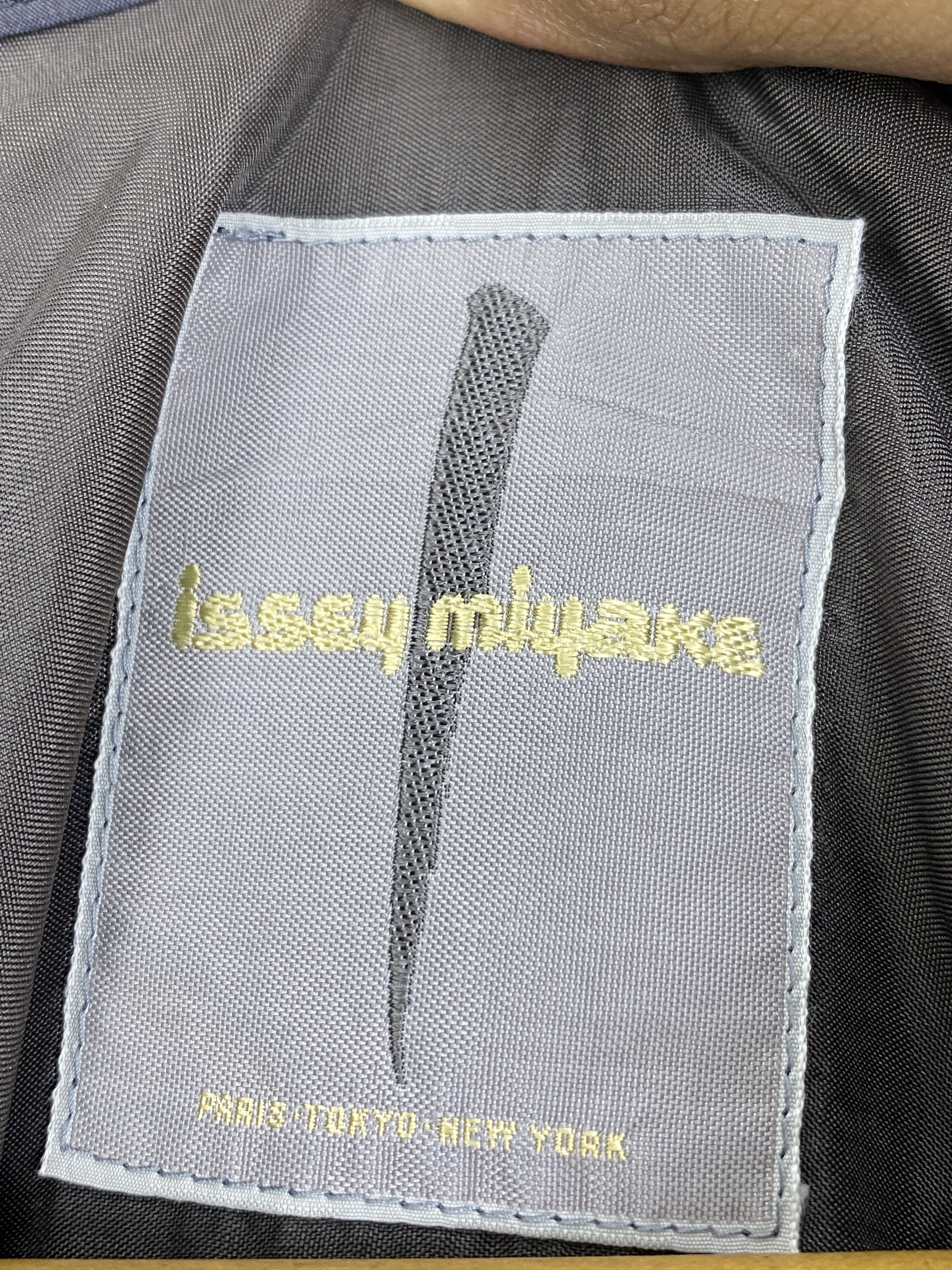 Issey Miyake Vintage Issey Miyake Designer Button Up Long Jacket J2044 Size US M / EU 48-50 / 2 - 6 Thumbnail