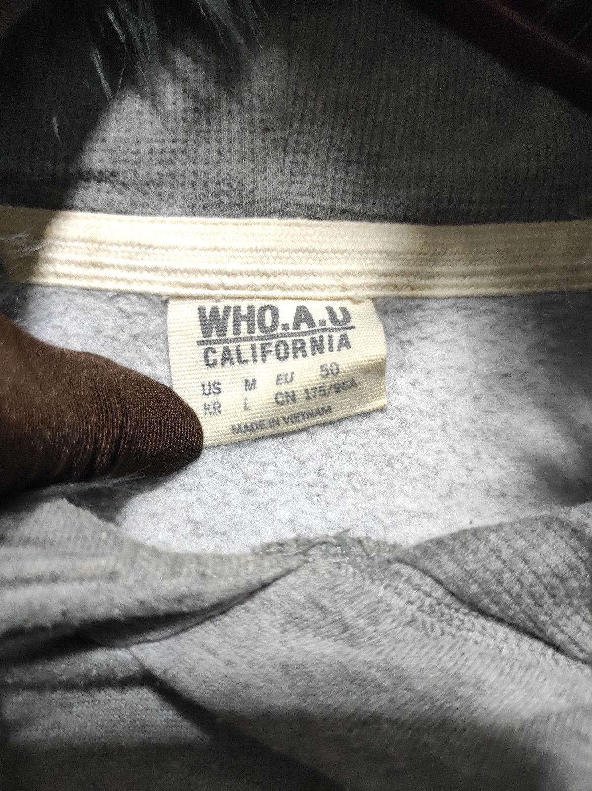 Who A.U. Who A.U fur hoodie Size US M / EU 48-50 / 2 - 7 Thumbnail