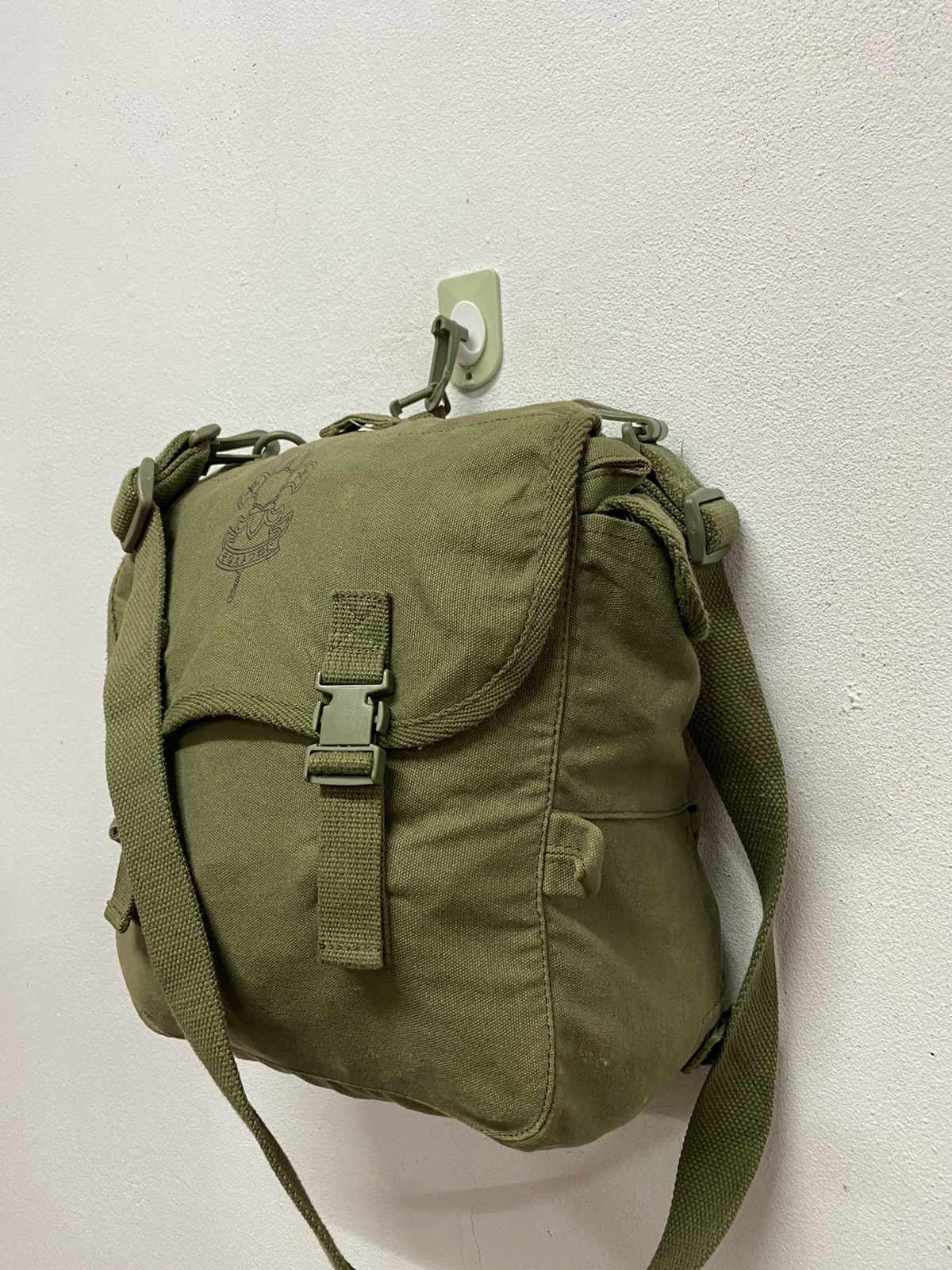 VINTAGE ARMY CROSSBODY BAG