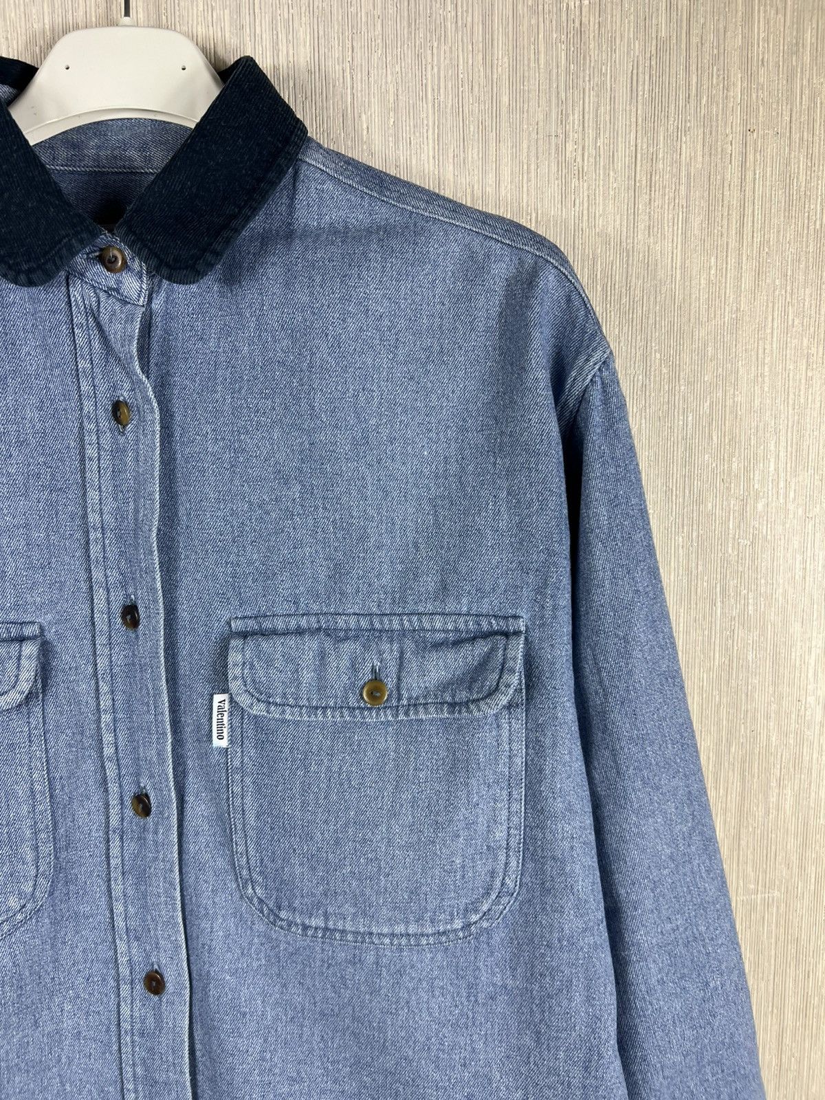 Valentino Vintage 90s Valentino Garavani classic pocket flannel shirt Size M / US 6-8 / IT 42-44 - 3 Thumbnail