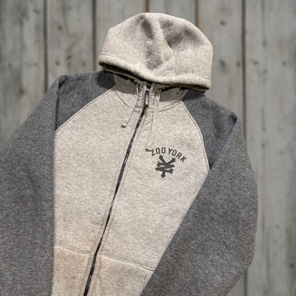 Zoo York VINTAGE Zoo York Jacket Windbreaker 100% Cotton XL Men Gray Distressed Y2K Stained Full Zip Sherpa Lined Skater Size US XL / EU 56 / 4 - 1 Thumbnail