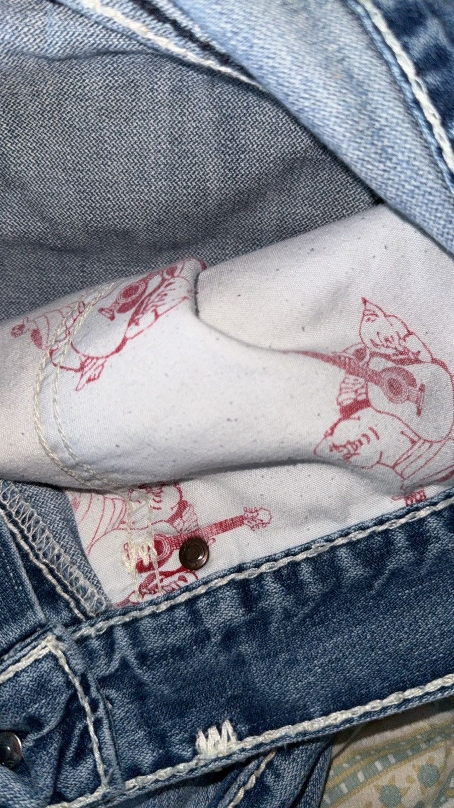 True Religion Ricky Giant Big T Size US 34 / EU 50 - 6 Thumbnail