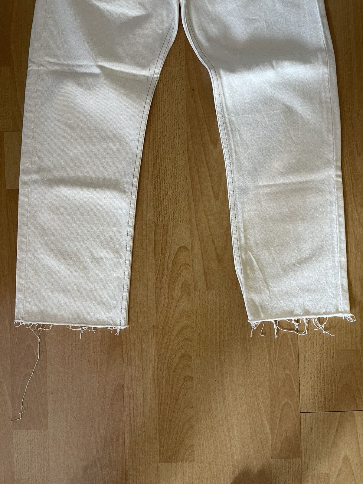 Todd Snyder Todd Snyder Frayed White Jeans Size US 30 / EU 46 - 4 Thumbnail