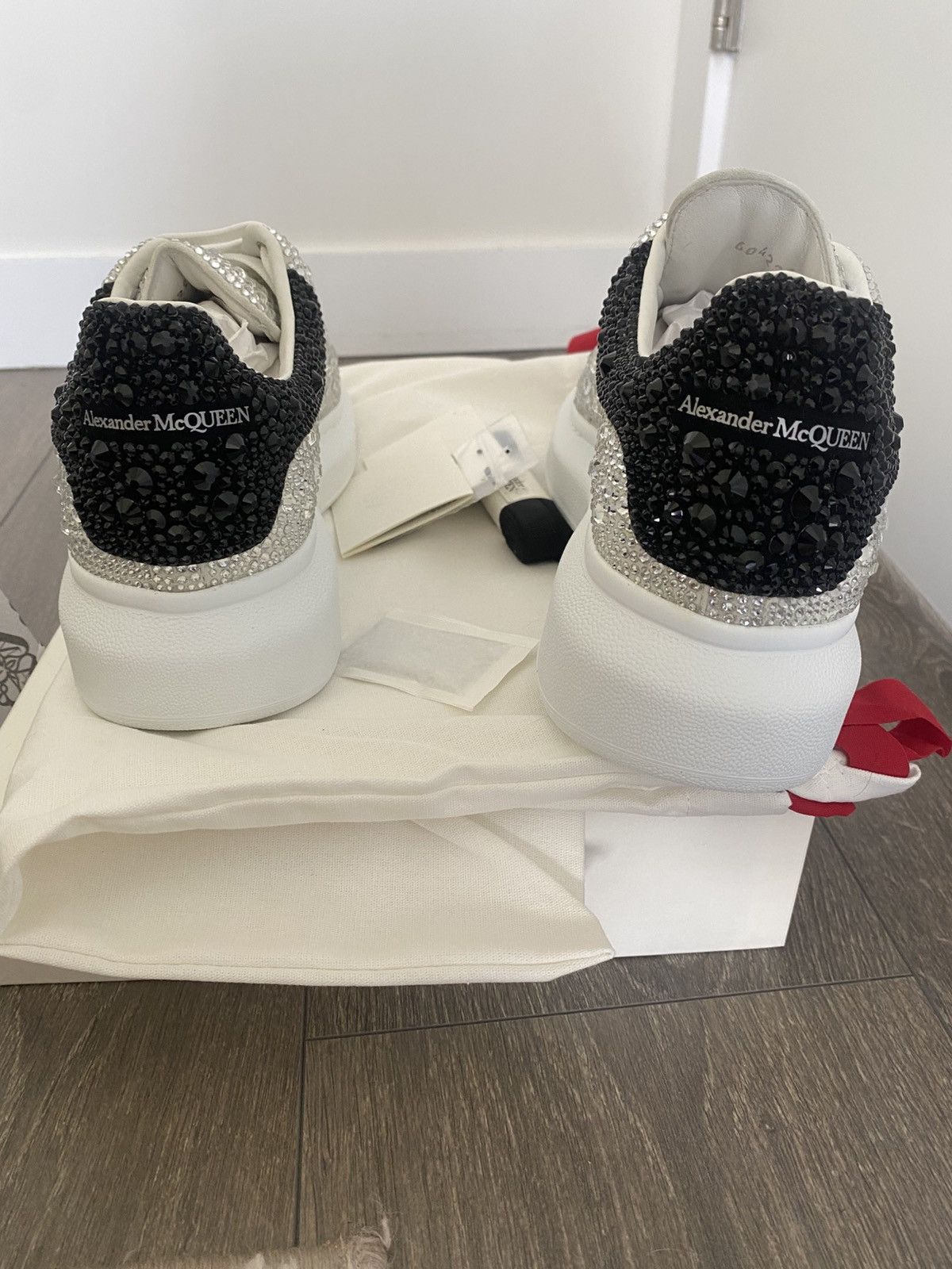 Alexander McQueen Alexander McQueen Crystal Embellishment sneakers Size US 8 / EU 41 - 18 Thumbnail