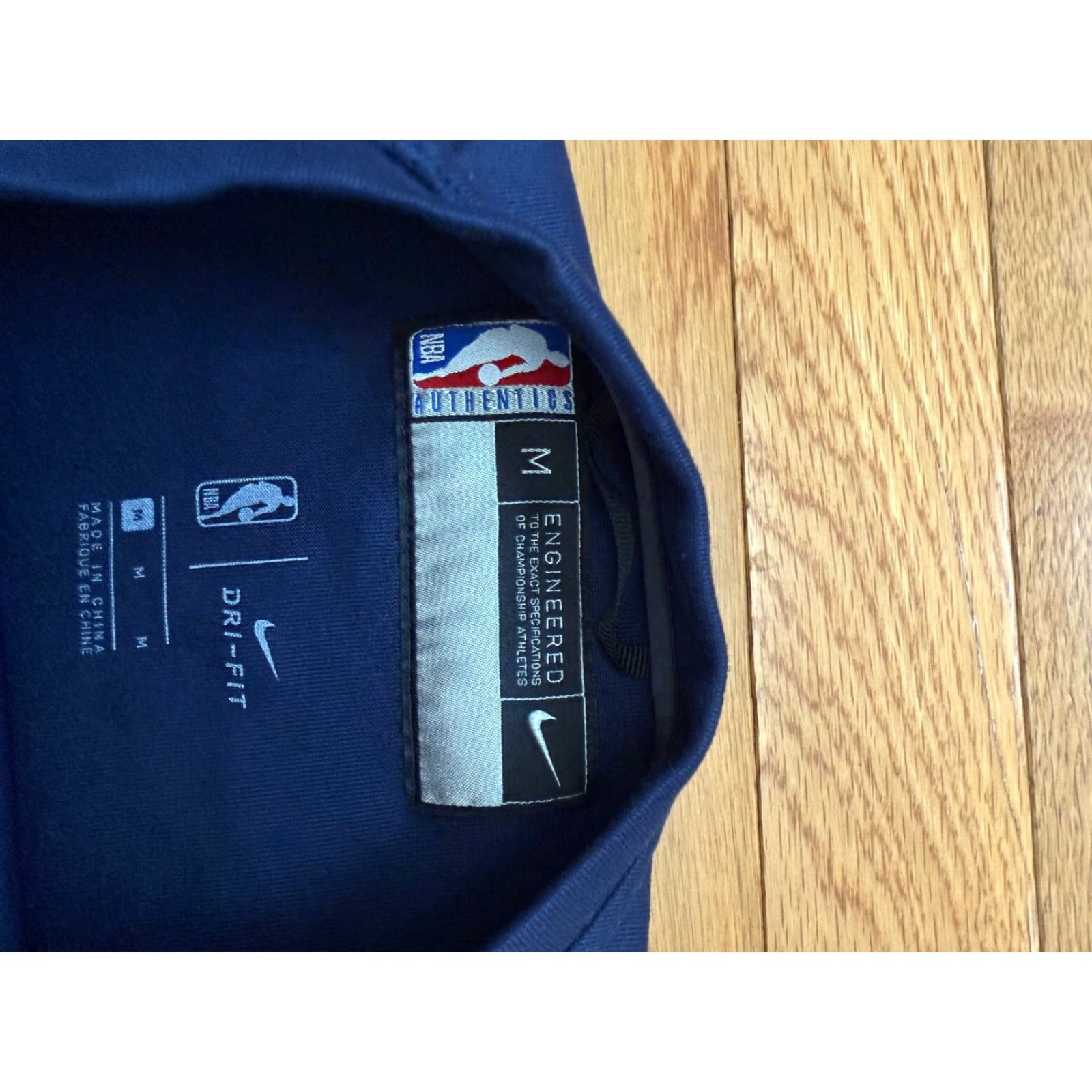 Nike Nike Sweatshirt Mens M Navy Blue NBA Warm Up Center Swoosh AV4993-419 EUC Size US M / EU 48-50 / 2 - 5 Thumbnail