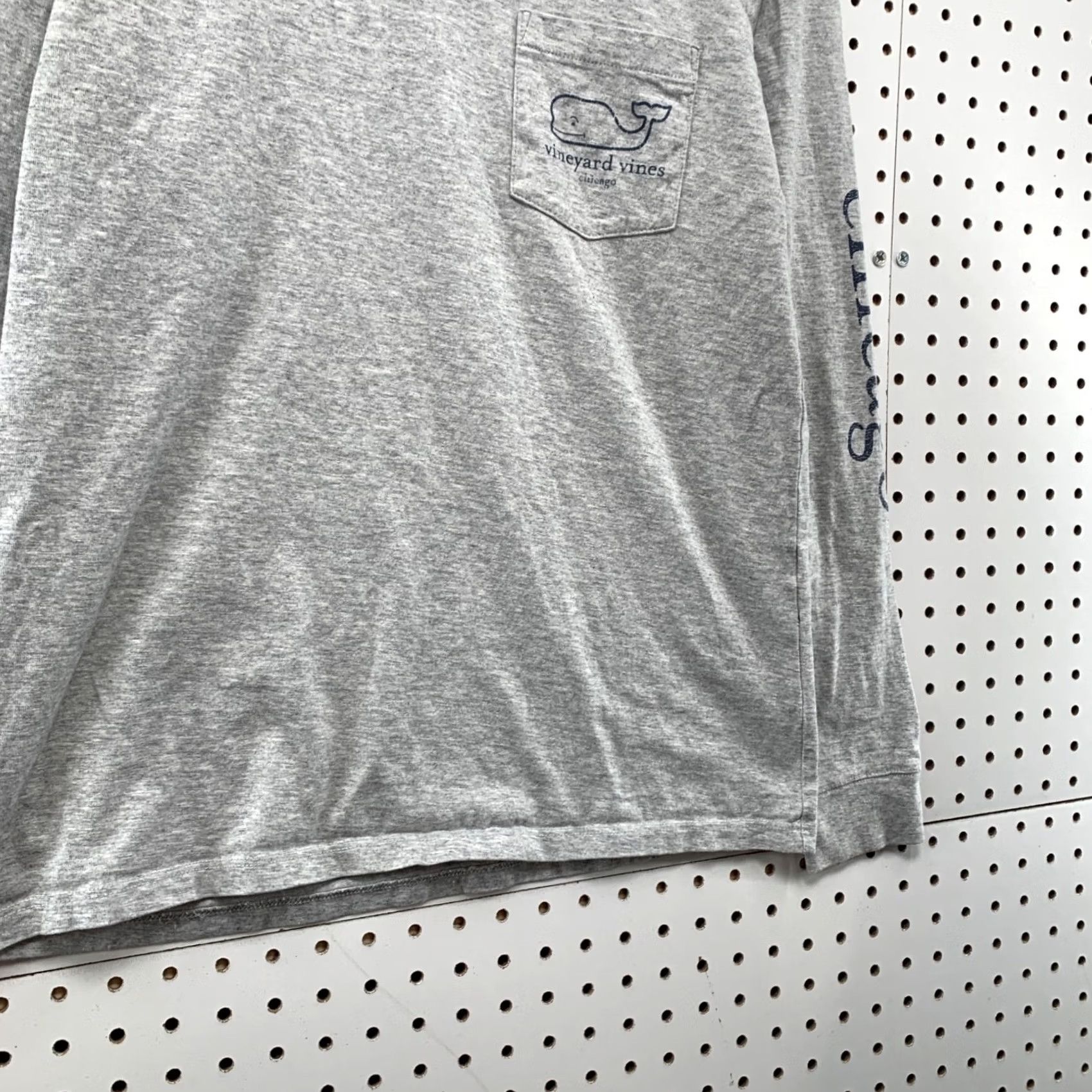 Vineyard Vines Vineyard Vines Shirt Mens Small Gray Long Sleeve Pocket Whale Graphic 19x25 Size US S / EU 44-46 / 1 - 7 Thumbnail