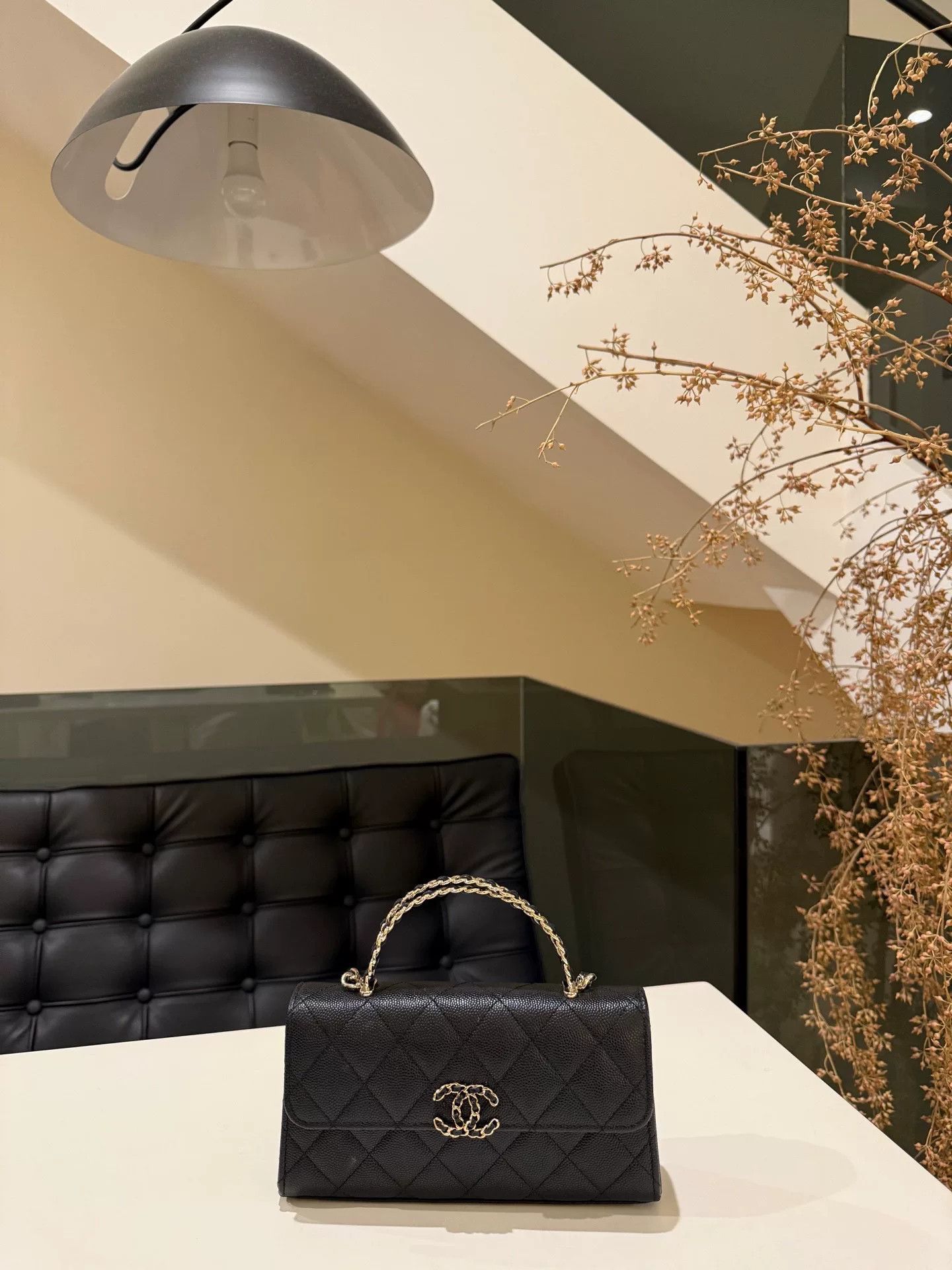Chanel Pre-loved Bag Very good condition Size ONE SIZE - 1 Thumbnail