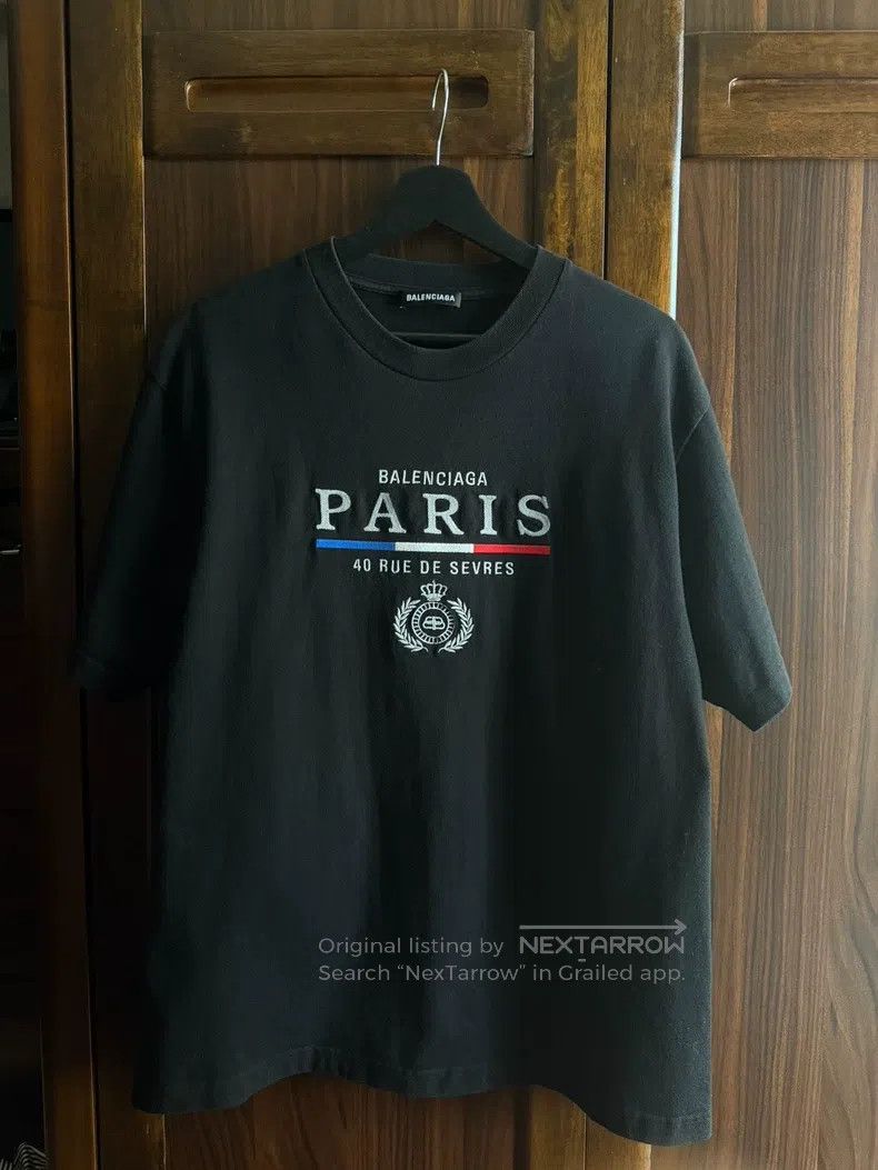 Balenciaga Balenciaga Paris Embroidered Short Sleeve T-Shirt Size US S / EU 44-46 / 1 - 1 Thumbnail