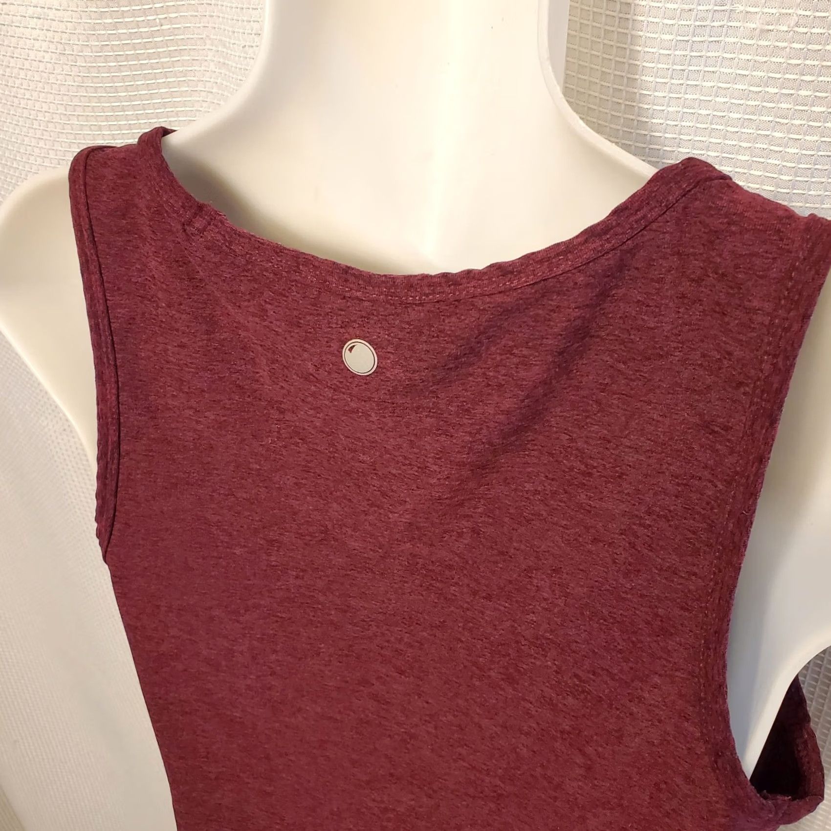 Vintage Yogalicious Lux Cropped Tank Top Burgundy Athletic Workout Yoga Twist Front Sz S Womens Size S / US 4 / IT 40 - 4 Thumbnail