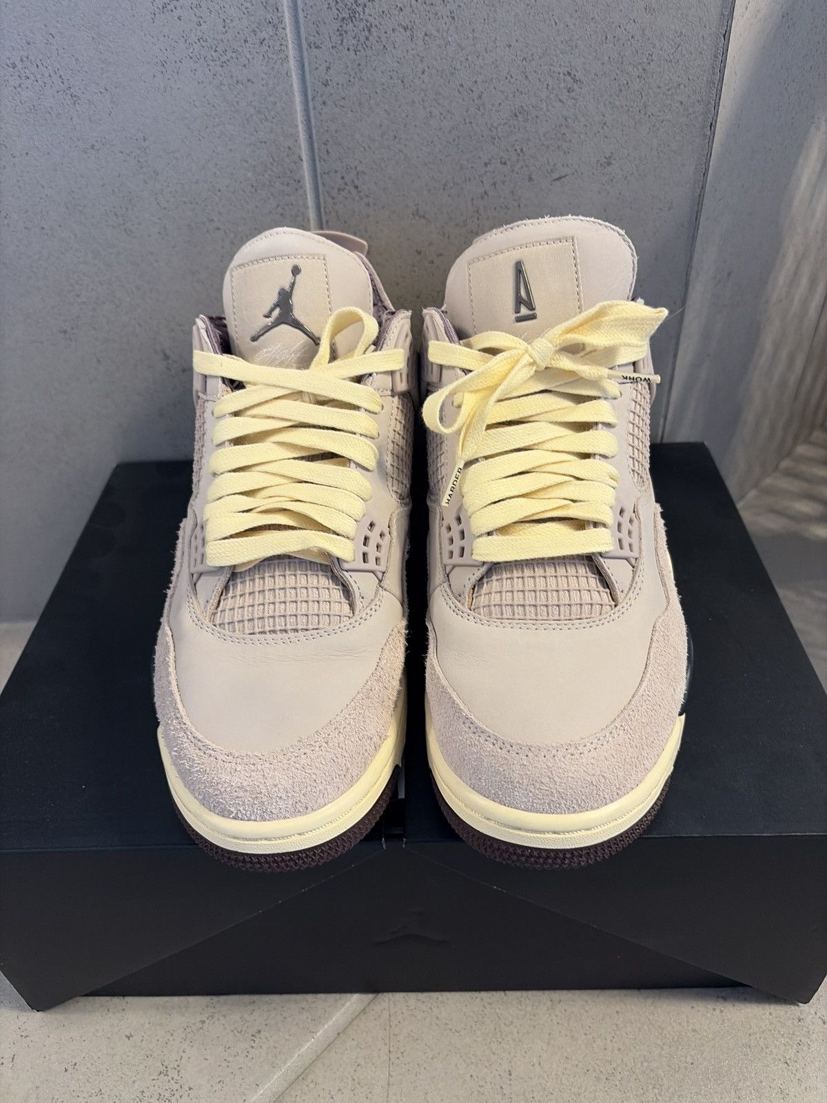 A Ma Maniere Jordan 4