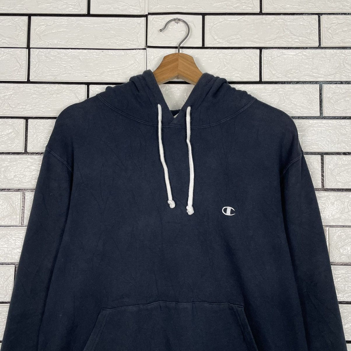 Champion Champion Black Pullover Hoodie Size US M / EU 48-50 / 2 - 10 Thumbnail