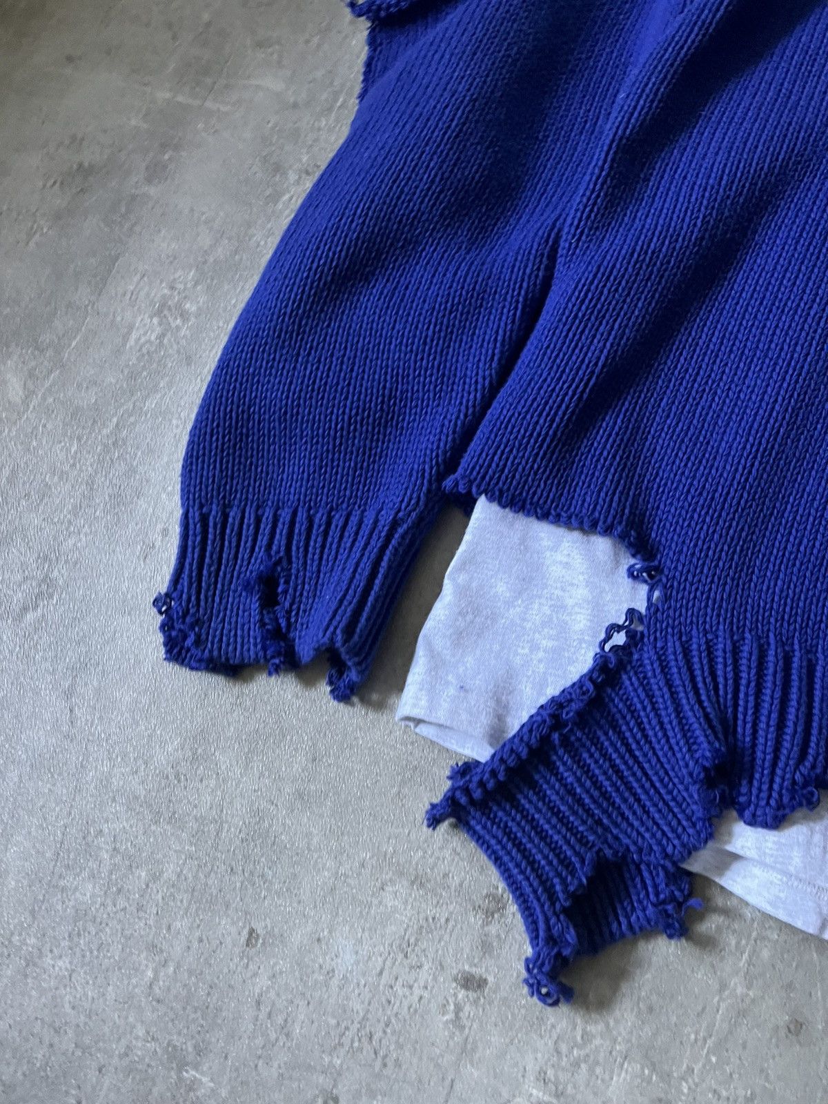 Balenciaga Balenciaga F/W 21 Political Campaign distressed sweater Size US S / EU 44-46 / 1 - 3 Thumbnail