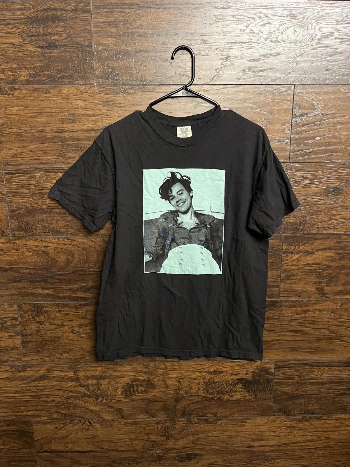 Comfort Colors Harry Styles Tour Tee - Overalls Love on Tour 2021 Shirt -M Size US M / EU 48-50 / 2 - 1 Thumbnail