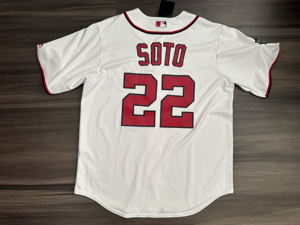 Majestic Washington Nationals Juan Soto 22 MLB 19 World Series Jersey Size US L / EU 52-54 / 3 - 7 Thumbnail