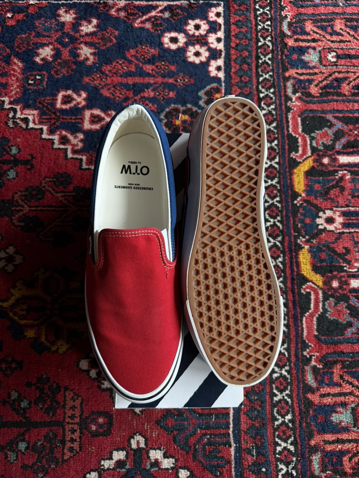 Engineered Garments × Vans OTW Classic Slip-On 98 in Red/Navy Size US 12 / EU 45 - 3 Thumbnail