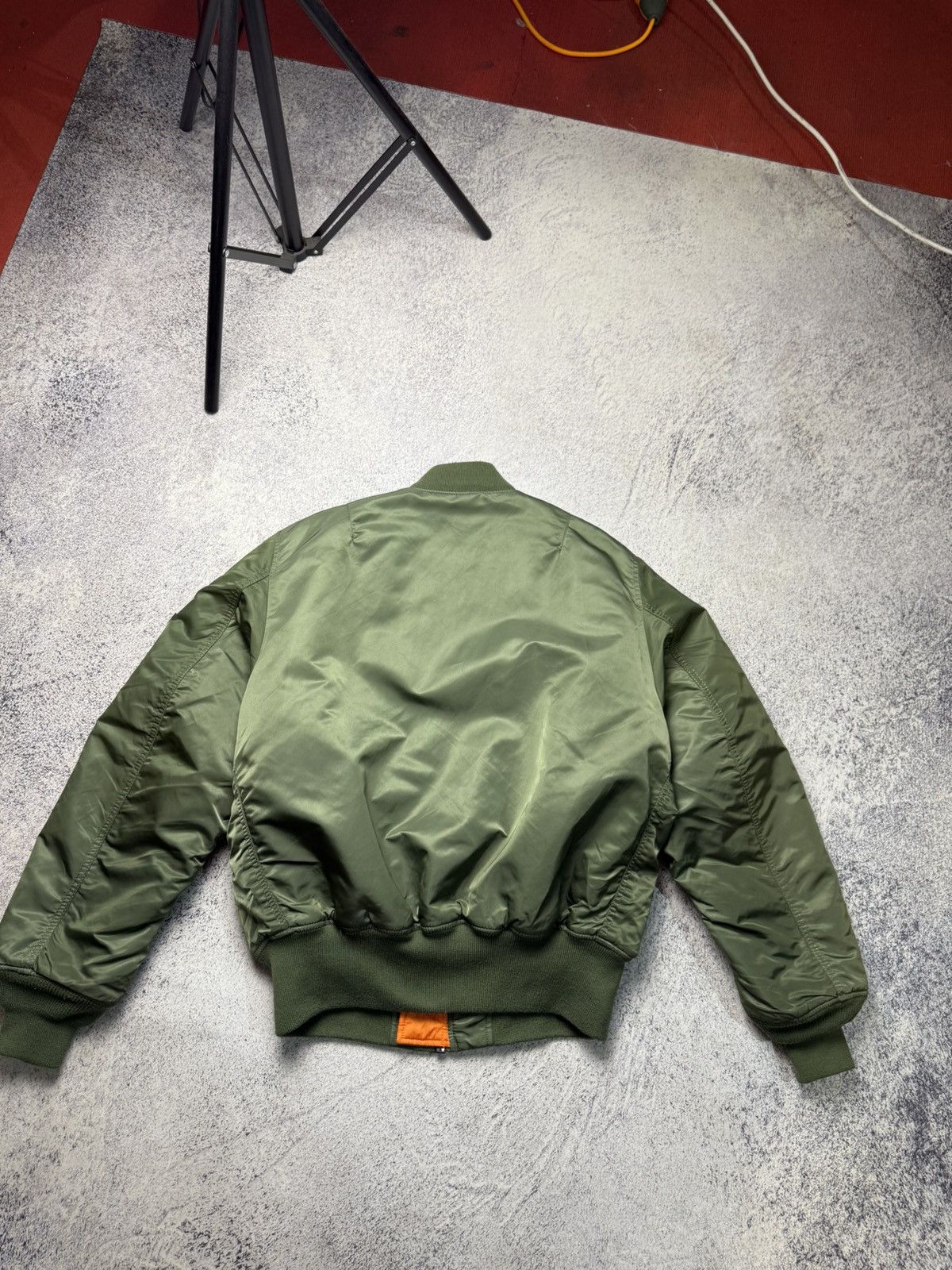 Alpha Industries Vintage Alpha Industries Green Bomber Jacket MA1 USA Size US M / EU 48-50 / 2 - 22 Thumbnail