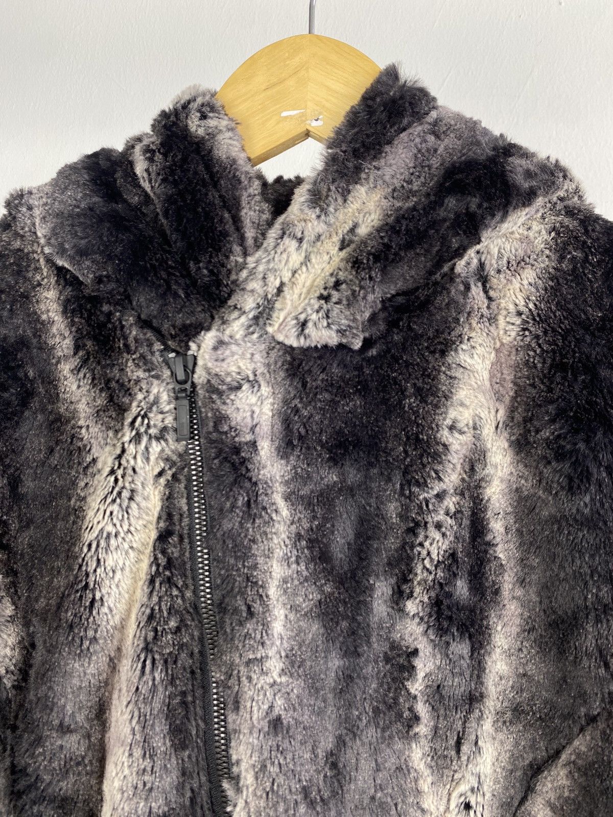 Tornado Mart 2000’s Tornado Mart Faux Fur Asymmetrical Zipper Hoodie Size US L / EU 52-54 / 3 - 4 Thumbnail