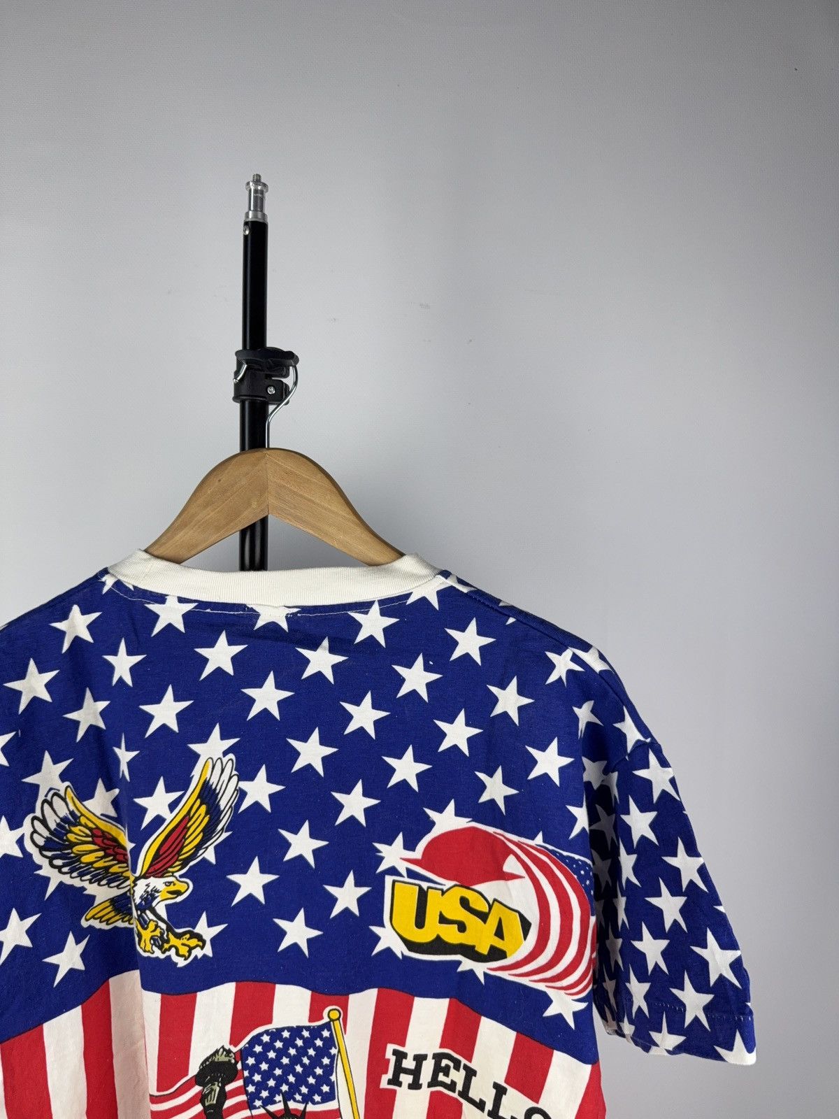 Vintage Vintage 90s USA Flag All Over Print T-Shirt Statue & Dollar Size US M / EU 48-50 / 2 - 8 Thumbnail