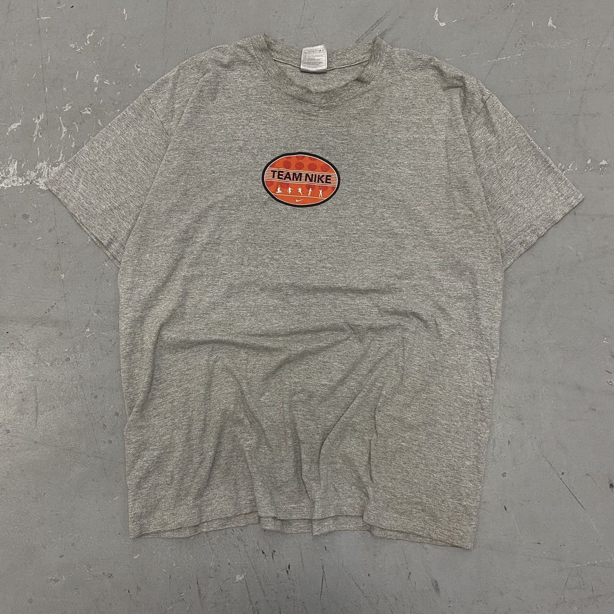 Japanese Brand × Nike × Vintage Vtg Y2K Team Nike Staff Event Tee Promo Center Swoosh Size US L / EU 52-54 / 3 - 1 Thumbnail