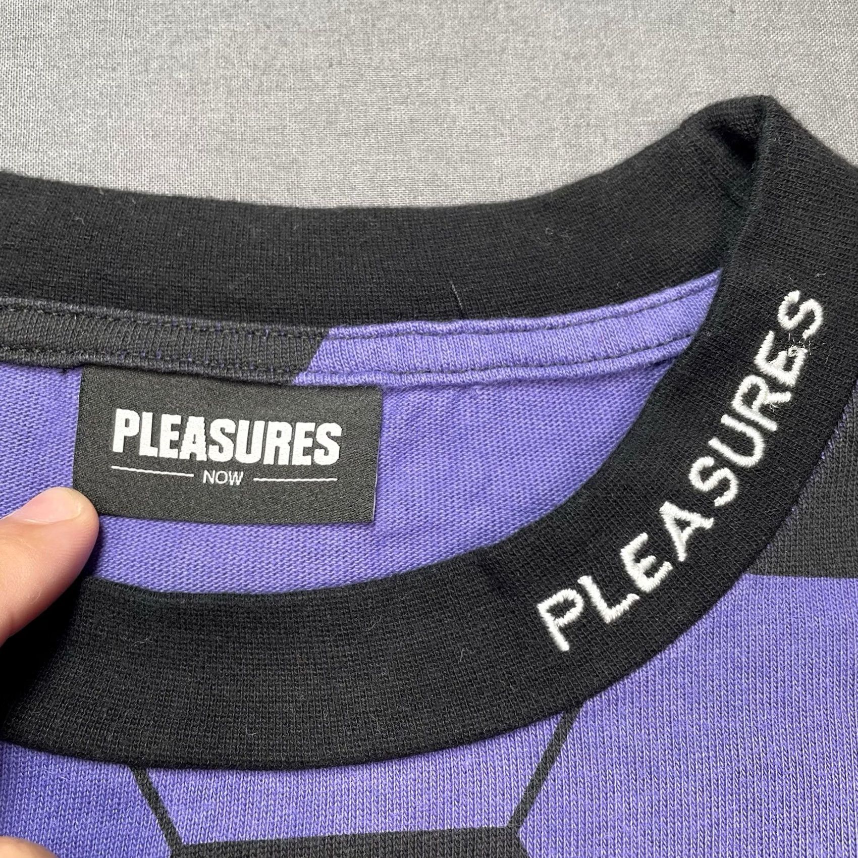 Vintage Pleasures Shirt Mens M Soccer Ball Inflate Streetwear World Cup FUTBOL Short Sleeve Crew Neck Black Cotton Knit Embroidered Logo Men Regular Size US M / EU 48-50 / 2 - 3 Thumbnail