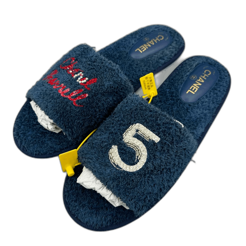 Chanel Chanel Collaboration Plush Slippers Size XXL Size US 10 / EU 43 - 1 Thumbnail