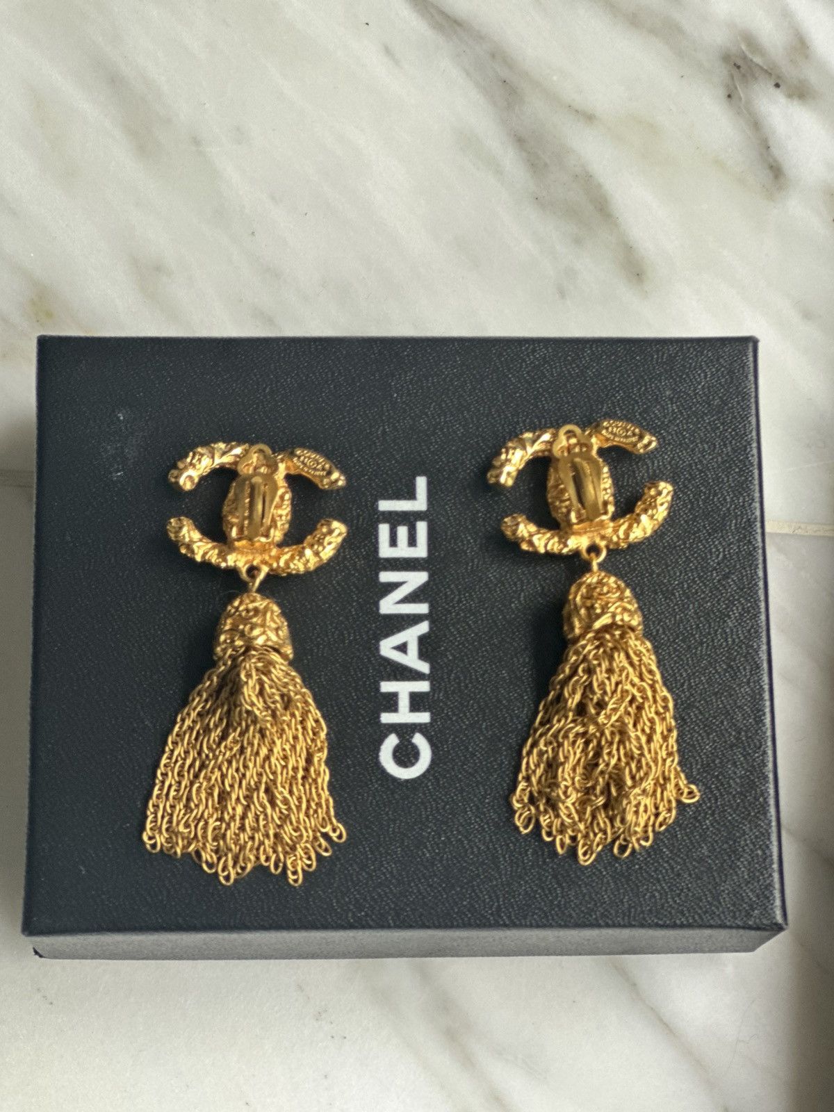 Chanel × Vintage 1990s vintage runway Chanel clip earrings Size ONE SIZE - 4 Thumbnail