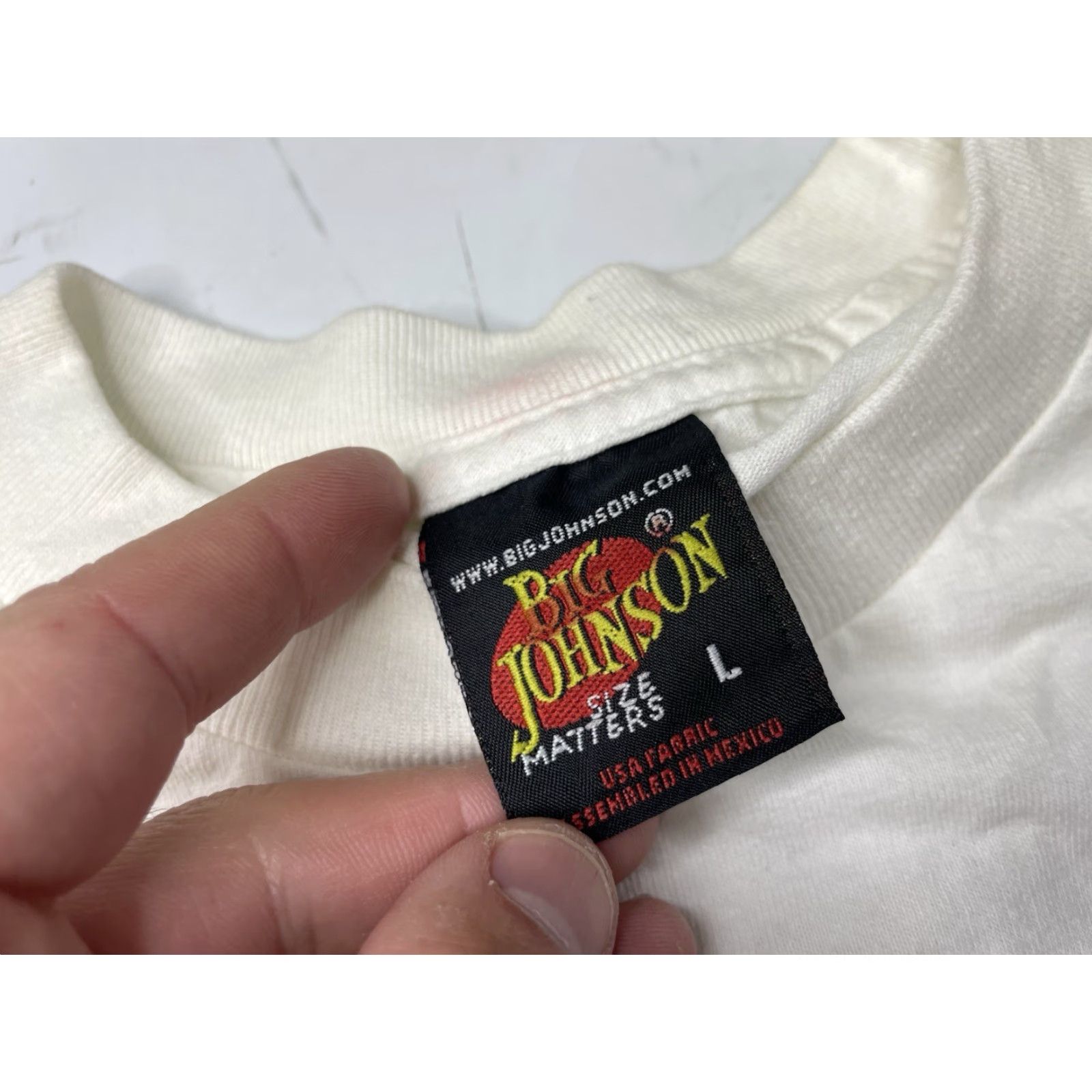 Big John VINTAGE Big Johnson SWAT Team Sex Joke T-Shirt Mens L White Cotton Crew Neck Short Sleeve Graphic Print 2003 USA Fantasy Fire Funny Novelty Size US L / EU 52-54 / 3 - 6 Thumbnail