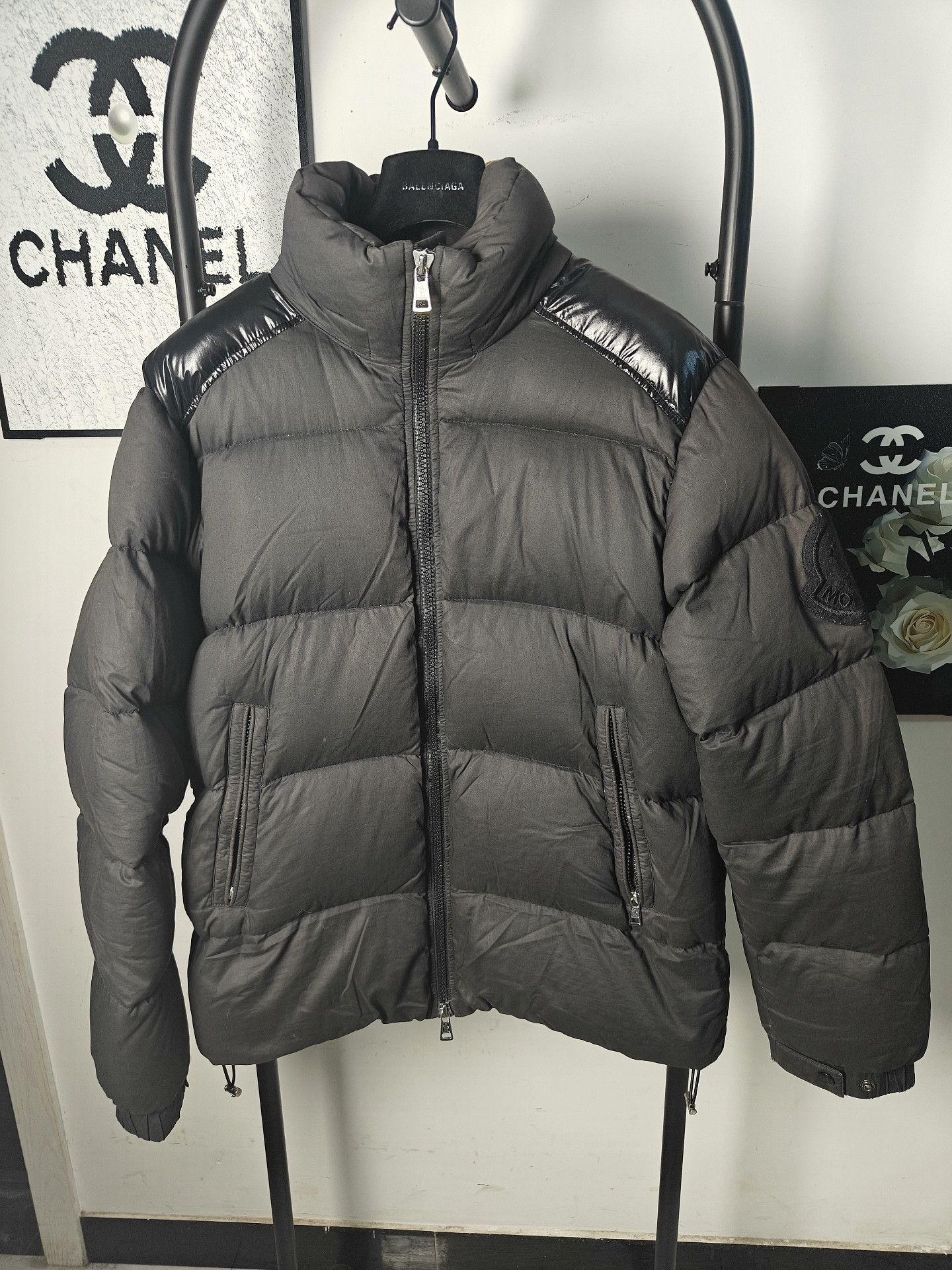 Moncler Moncler Retro Down White Heavy Coat xl Men Size US XL / EU 56 / 4 - 1 Thumbnail