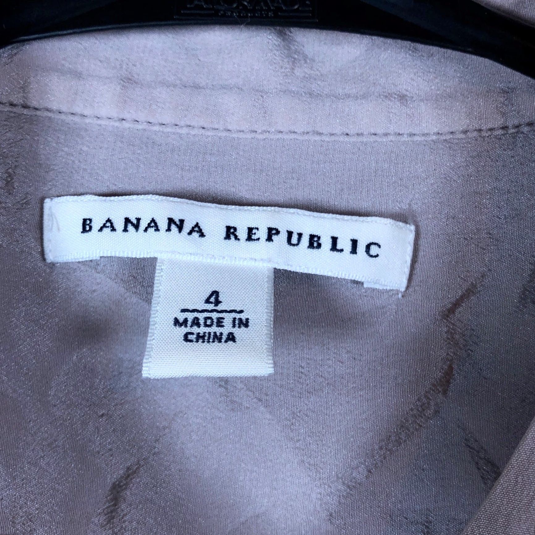 Banana Republic Banana Republic Womens Blouse Purple Button Down Sleeveless Tank 100% Silk 4 Size S / US 4 / IT 40 - 6 Thumbnail