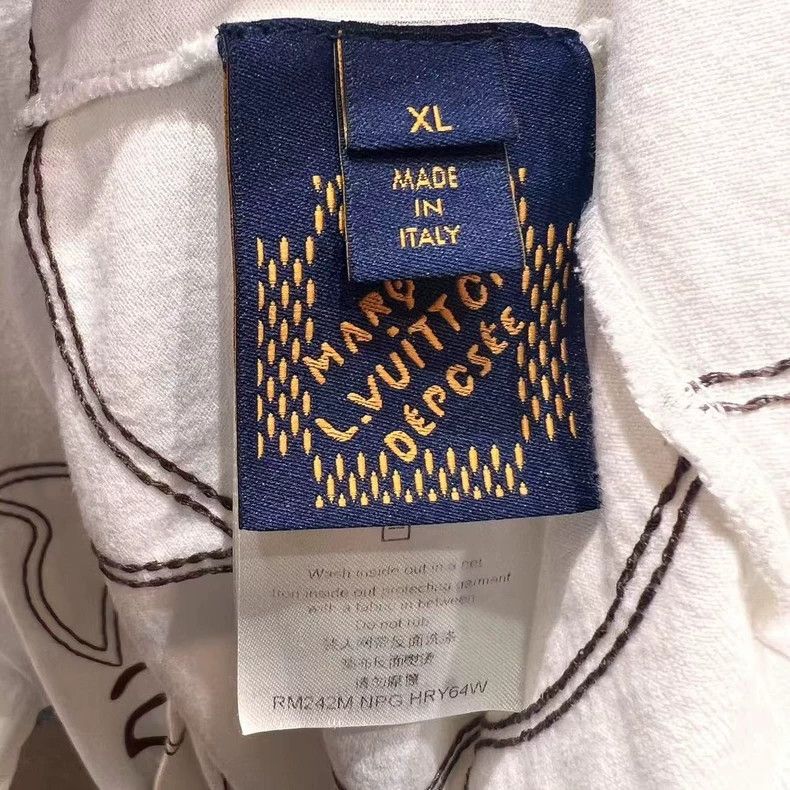 Louis Vuitton Louis Vuitton 2025 new sketch presbyopic short sleeve Size US XL / EU 56 / 4 - 4 Thumbnail